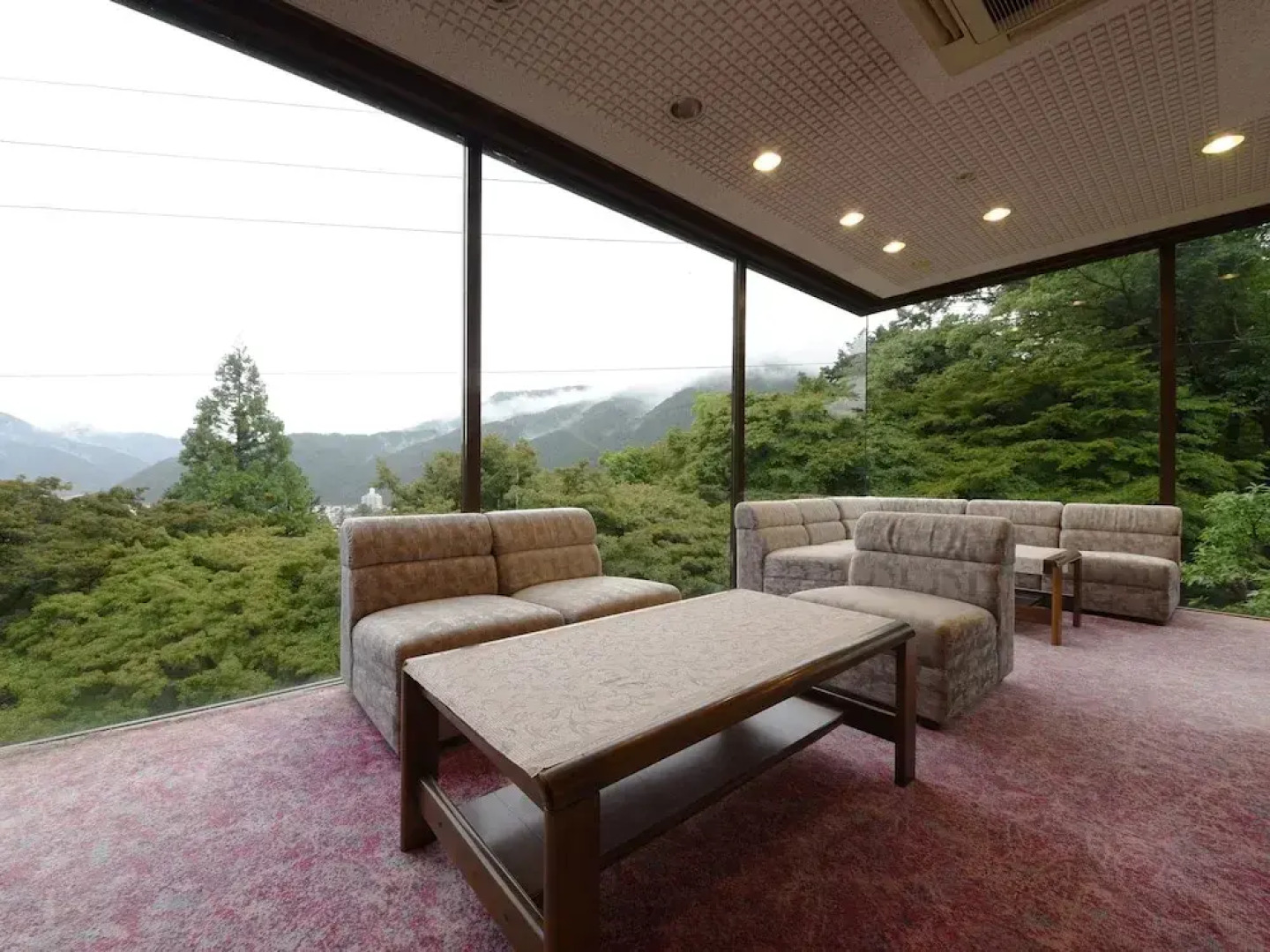 Yuraginosato Hidasanso