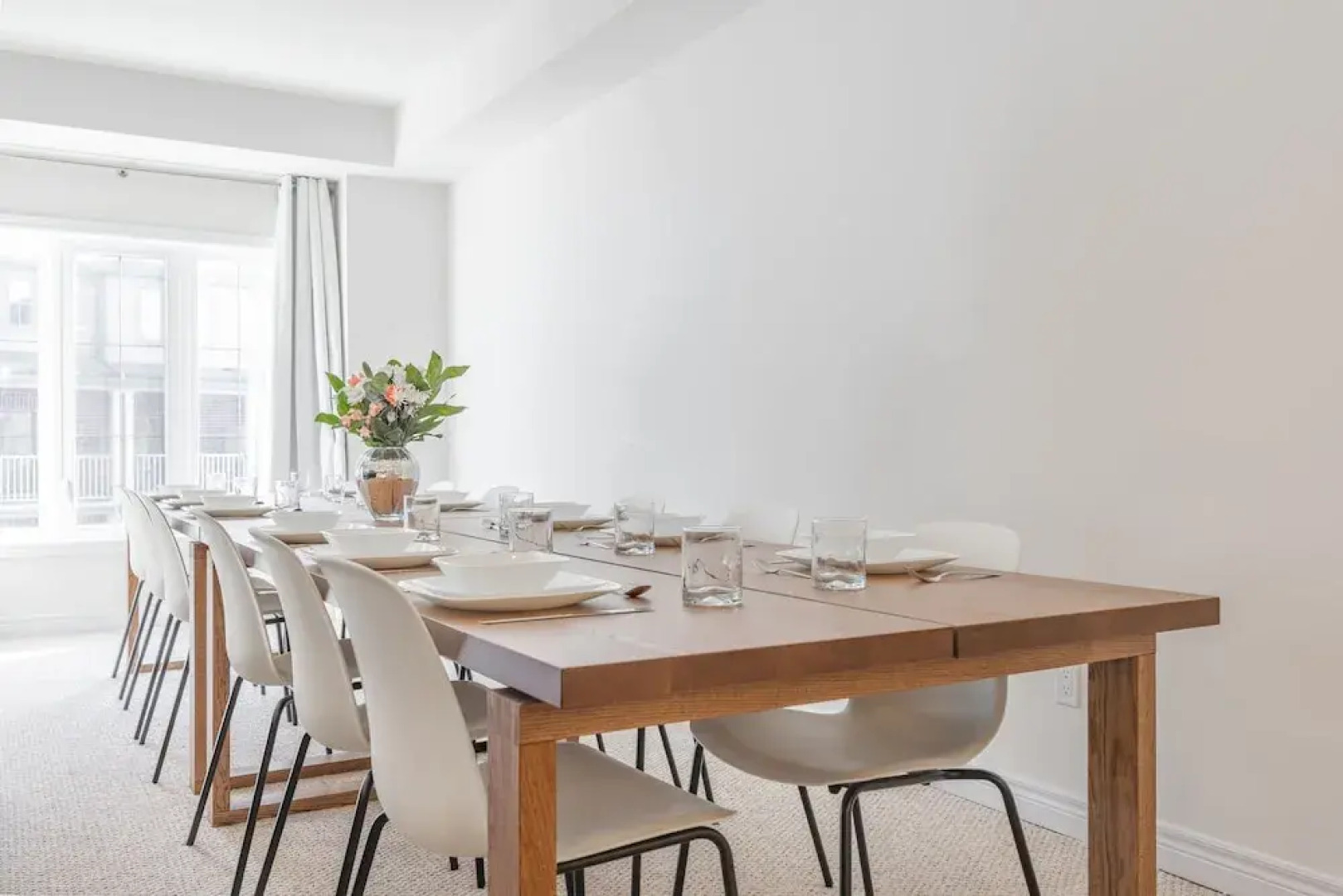 Extravagant Brand New Town House