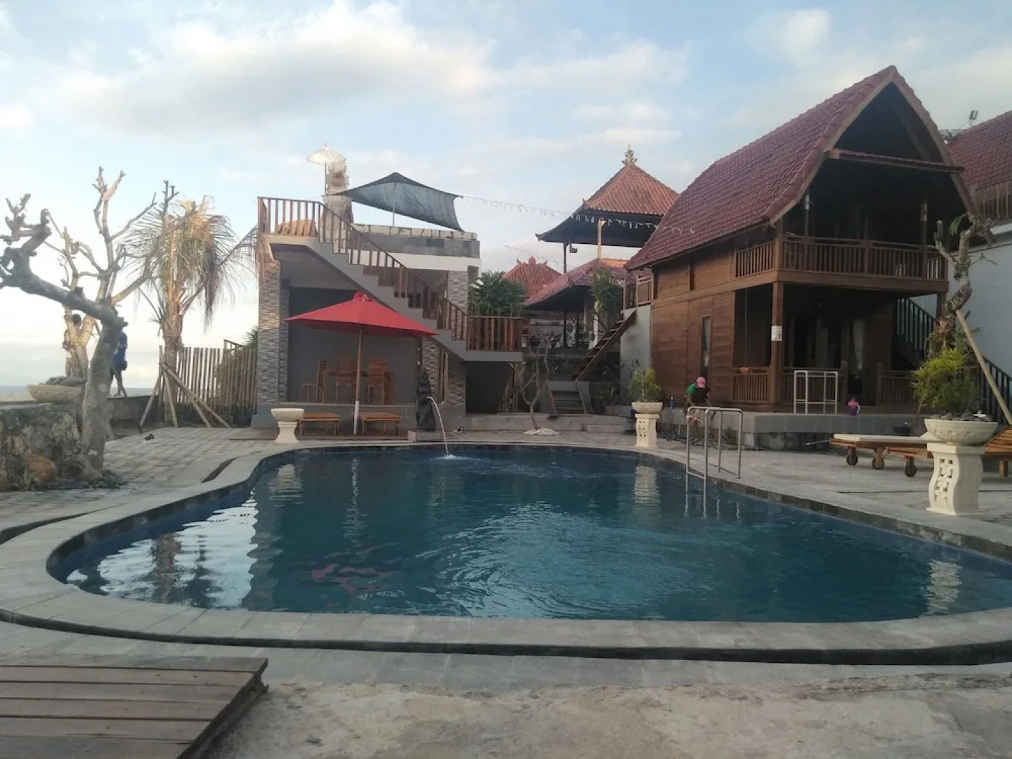 Ayu Laba Beach Villa and Resto