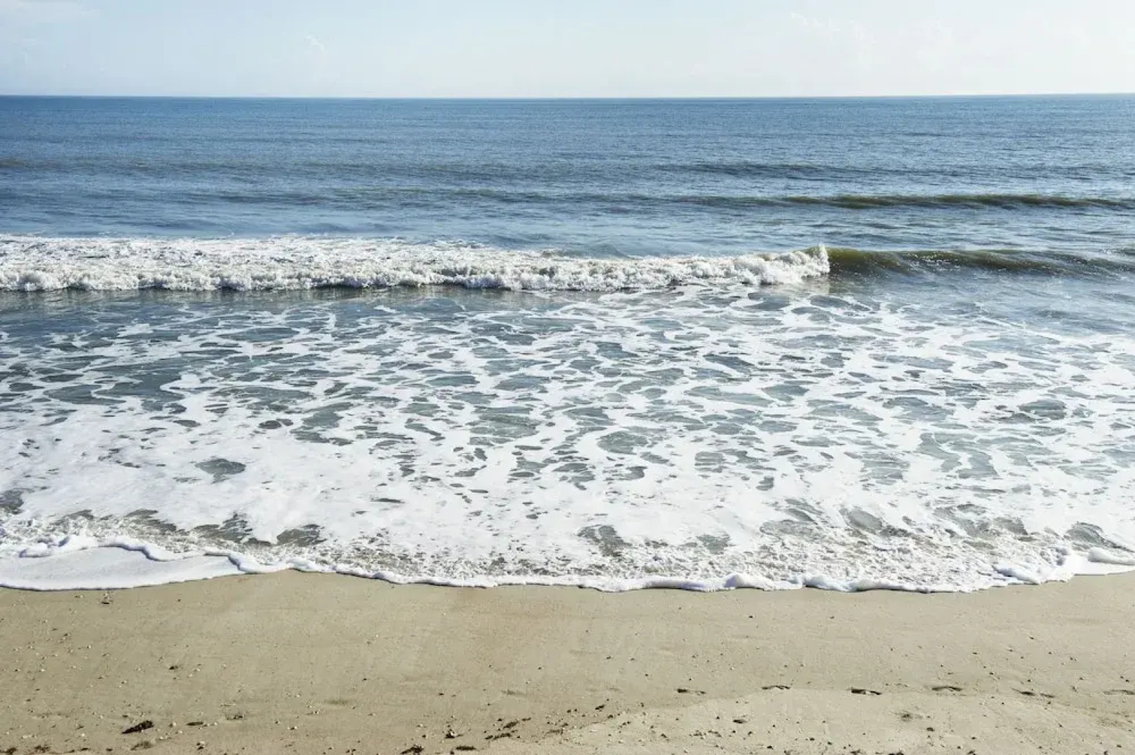 Paradise Beach Club by Happy Palm Stays