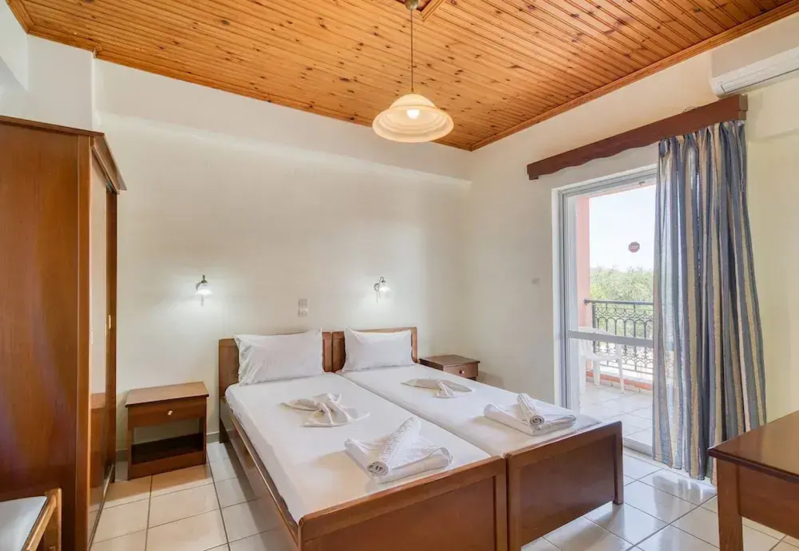 Zante Dolphin I Alykes