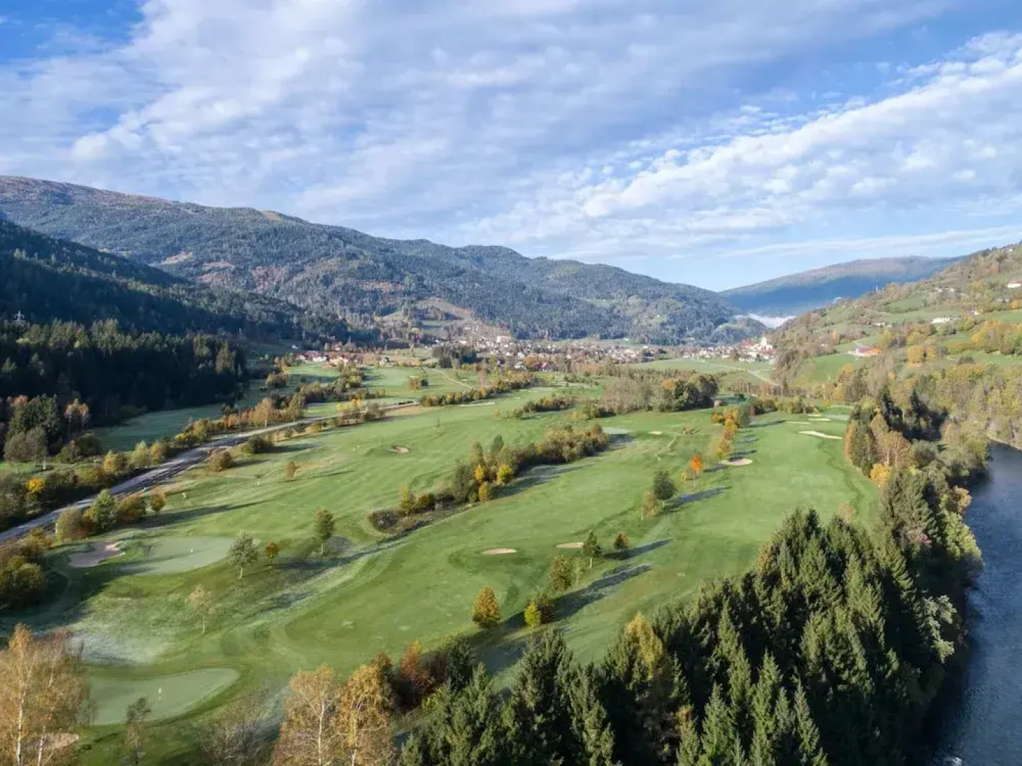 Quaint Family Chalet in Stadl an der Mur near Ski Area