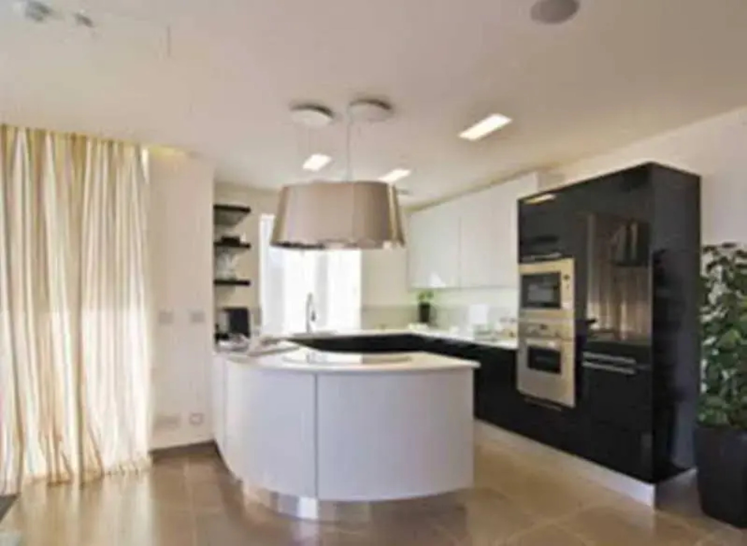 Hillock Residence Apartments