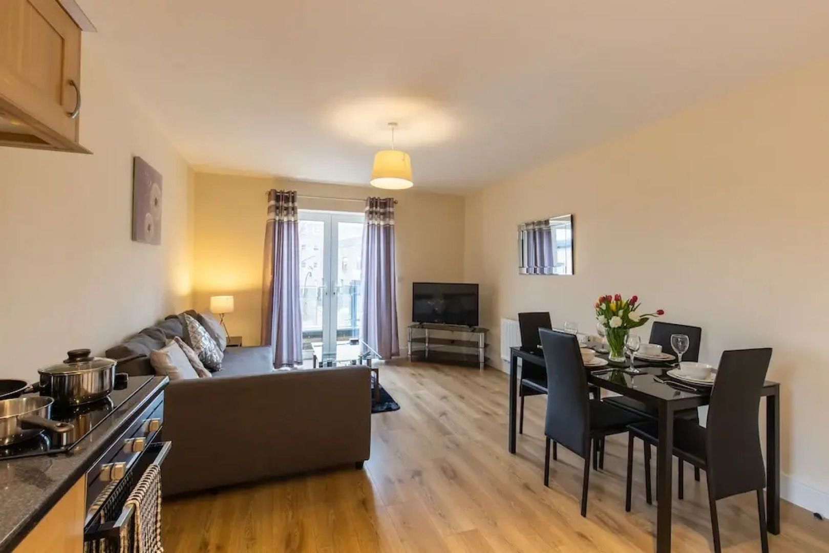 Velvet 2-bedroom Apartment Brewery Road