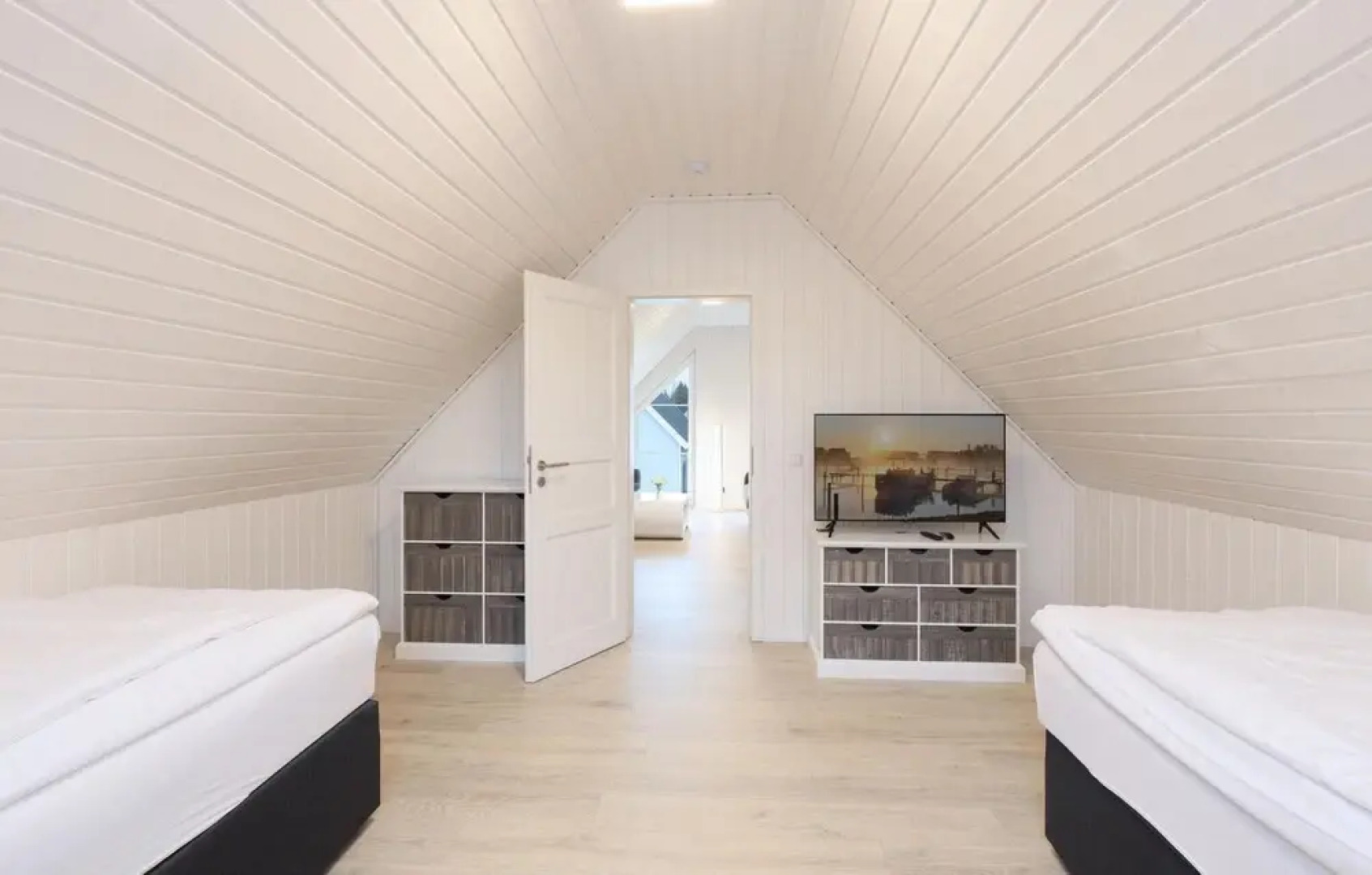 Stunning Home in Zerpenschleuse With 2 Bedrooms and Wifi