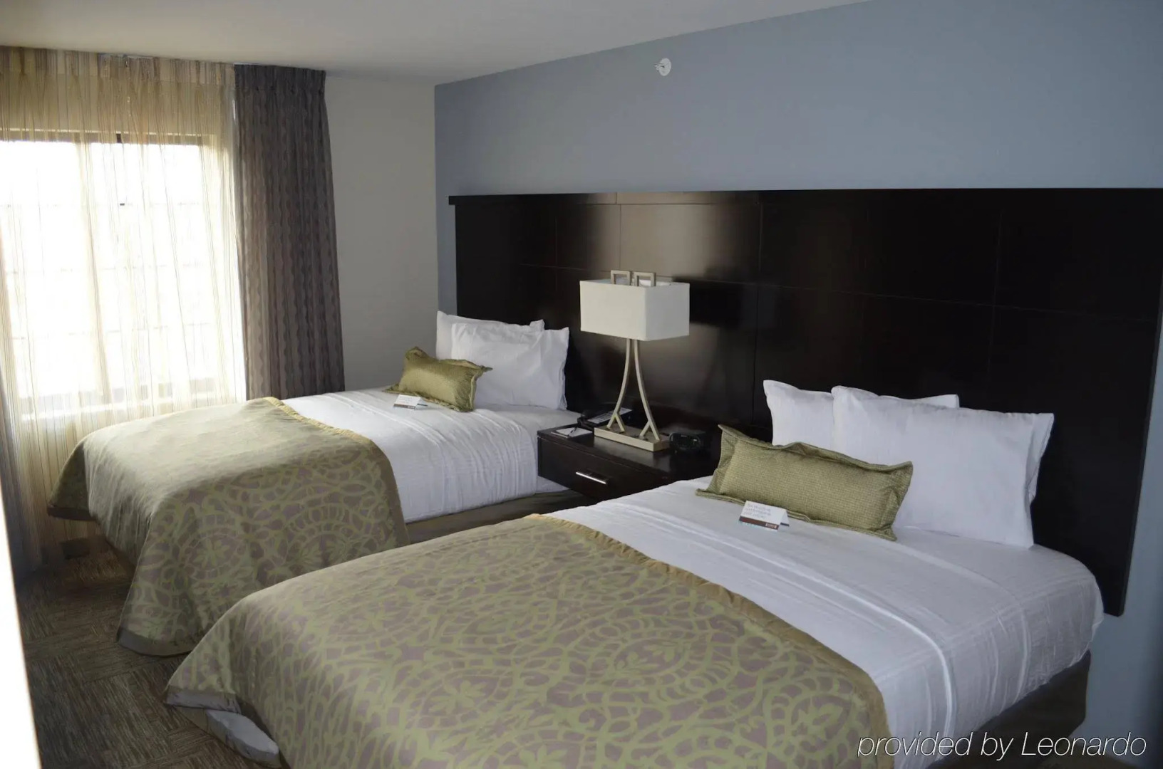 Staybridge Suites Bowling Green by IHG
