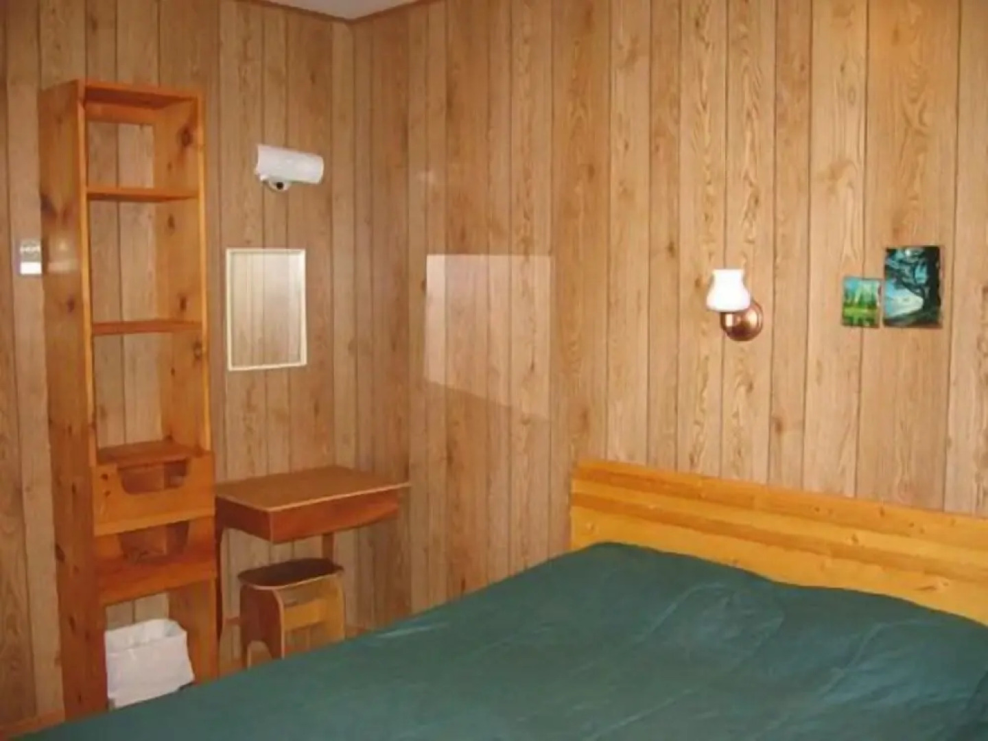 Joyce's Motel & Cottages