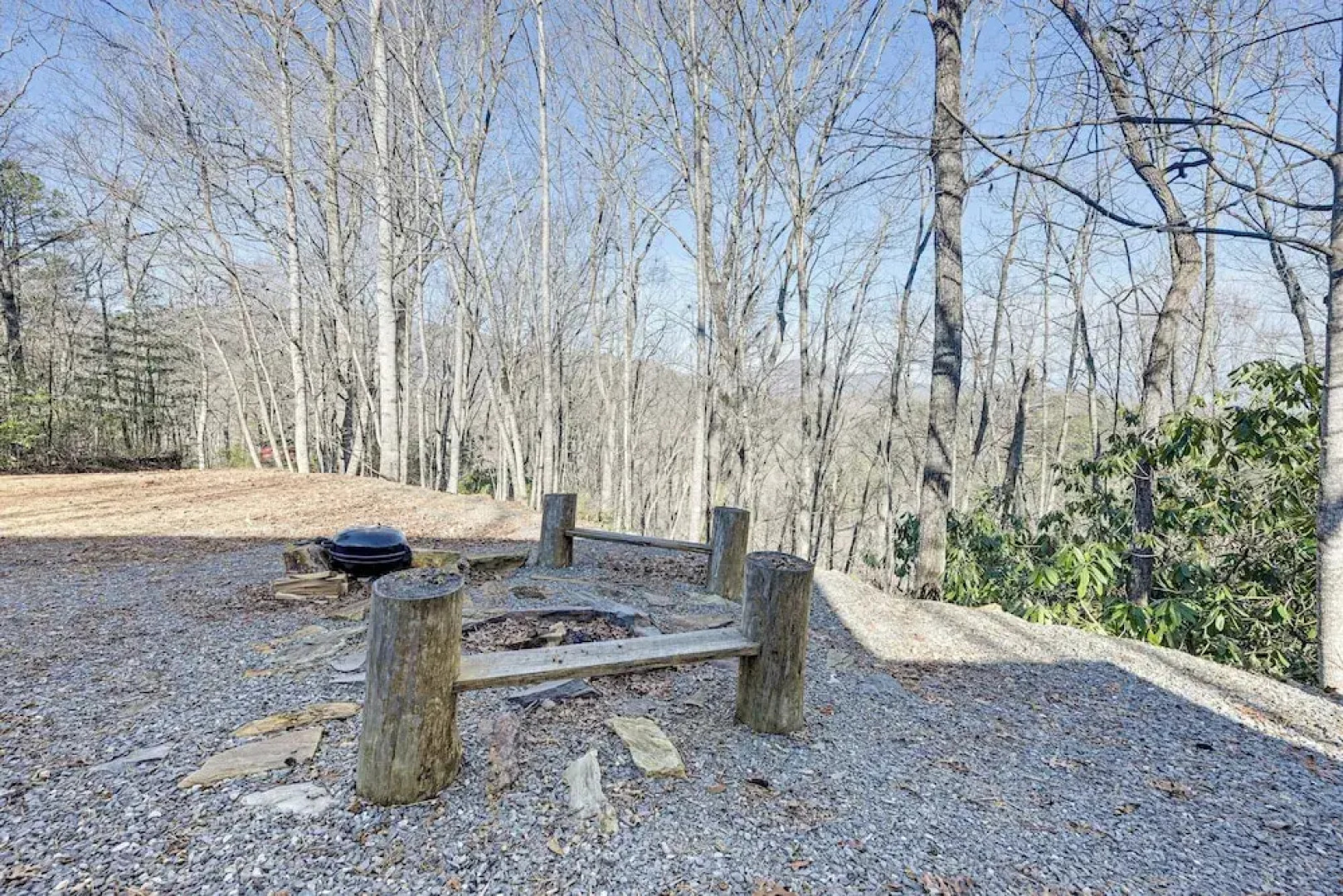 Bryson City Cabin: Deck & Mountain-view Hot Tub
