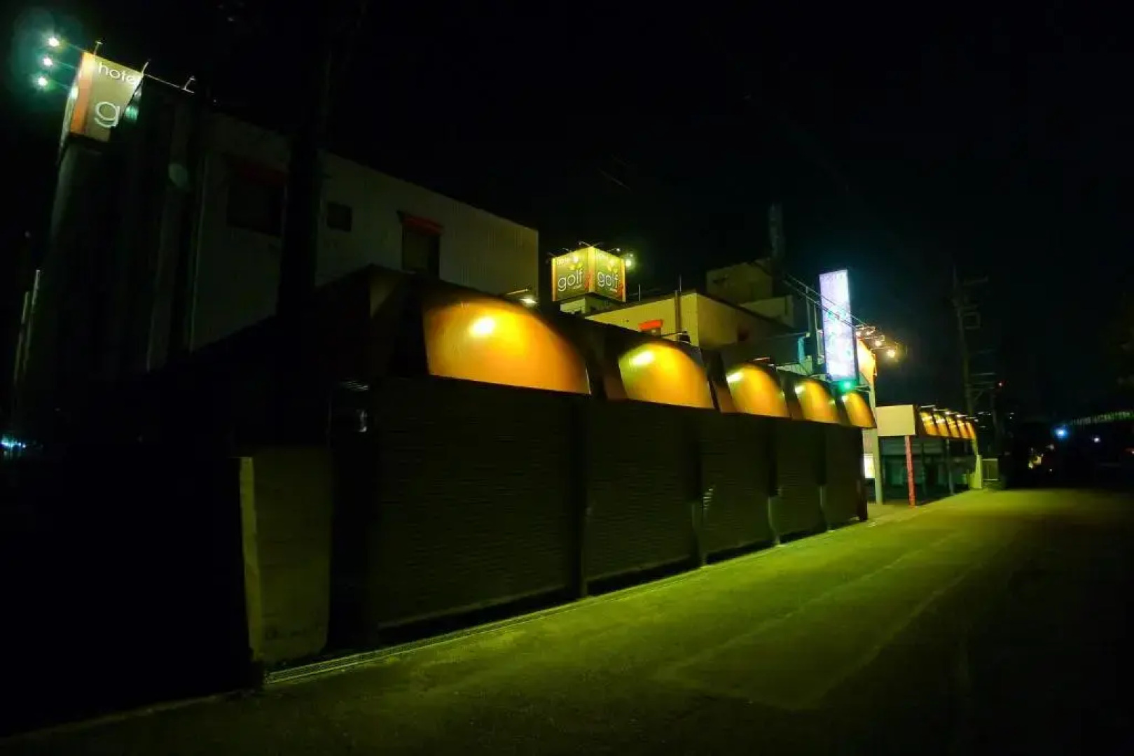 GOLF III Atsugi - Adults Only