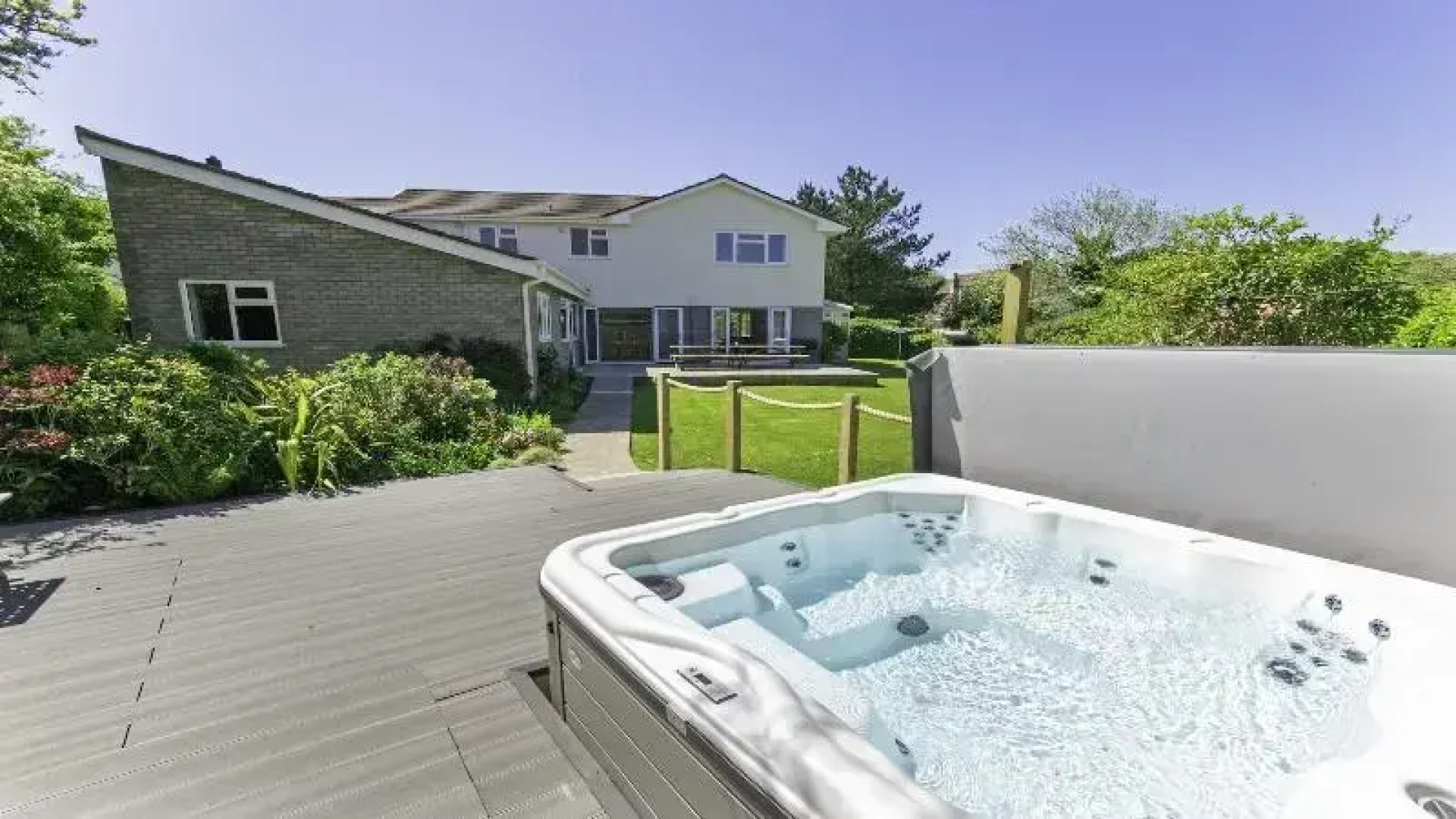 Ladywell Croyde 6 Bedrooms, Sleeps 12, Hot Tub