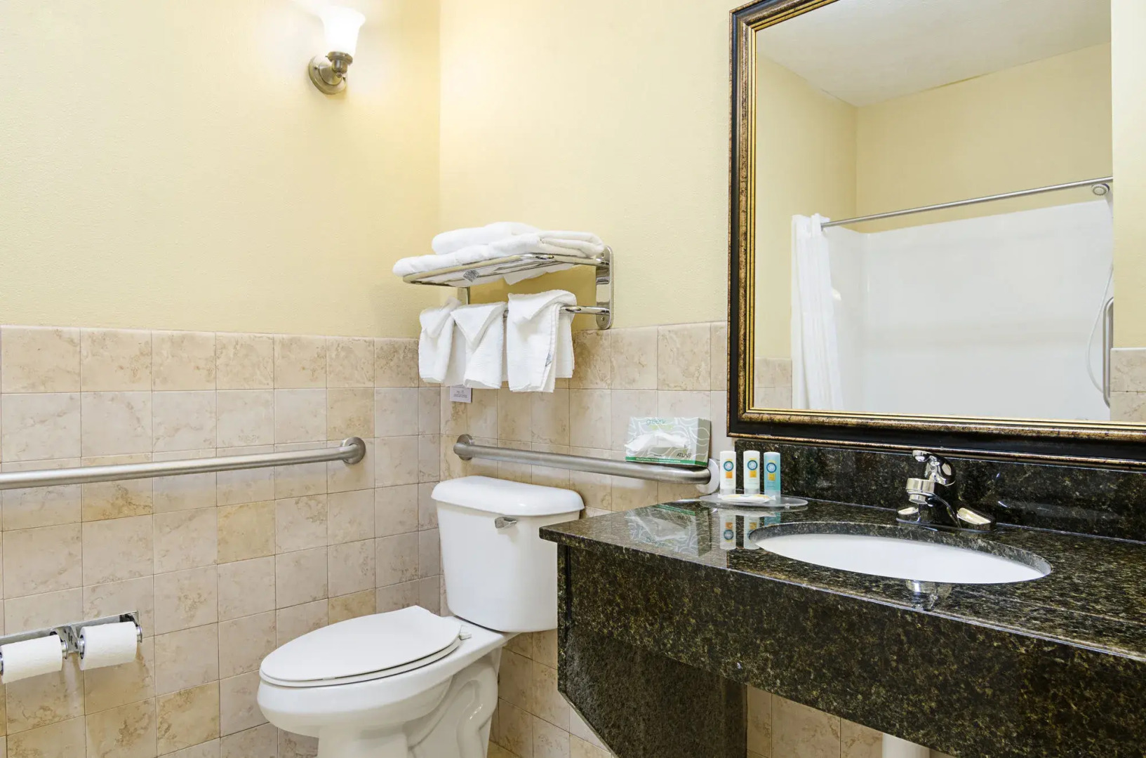 Holiday Inn Express & Suites Olathe South by IHG