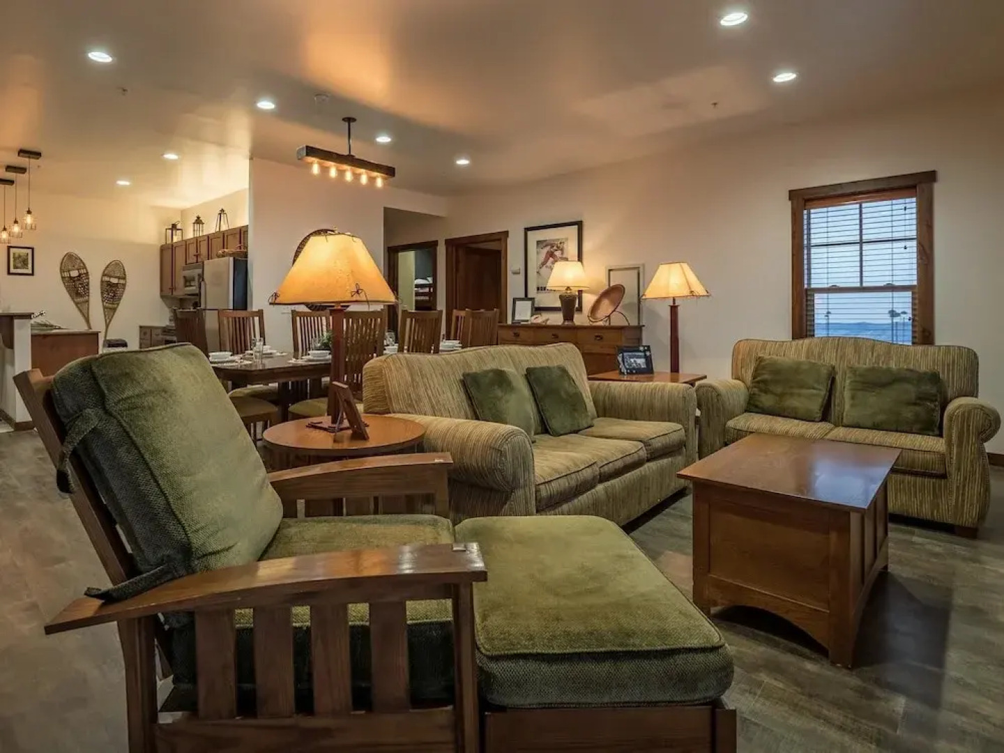 3 Br: Soaring Eagle 201