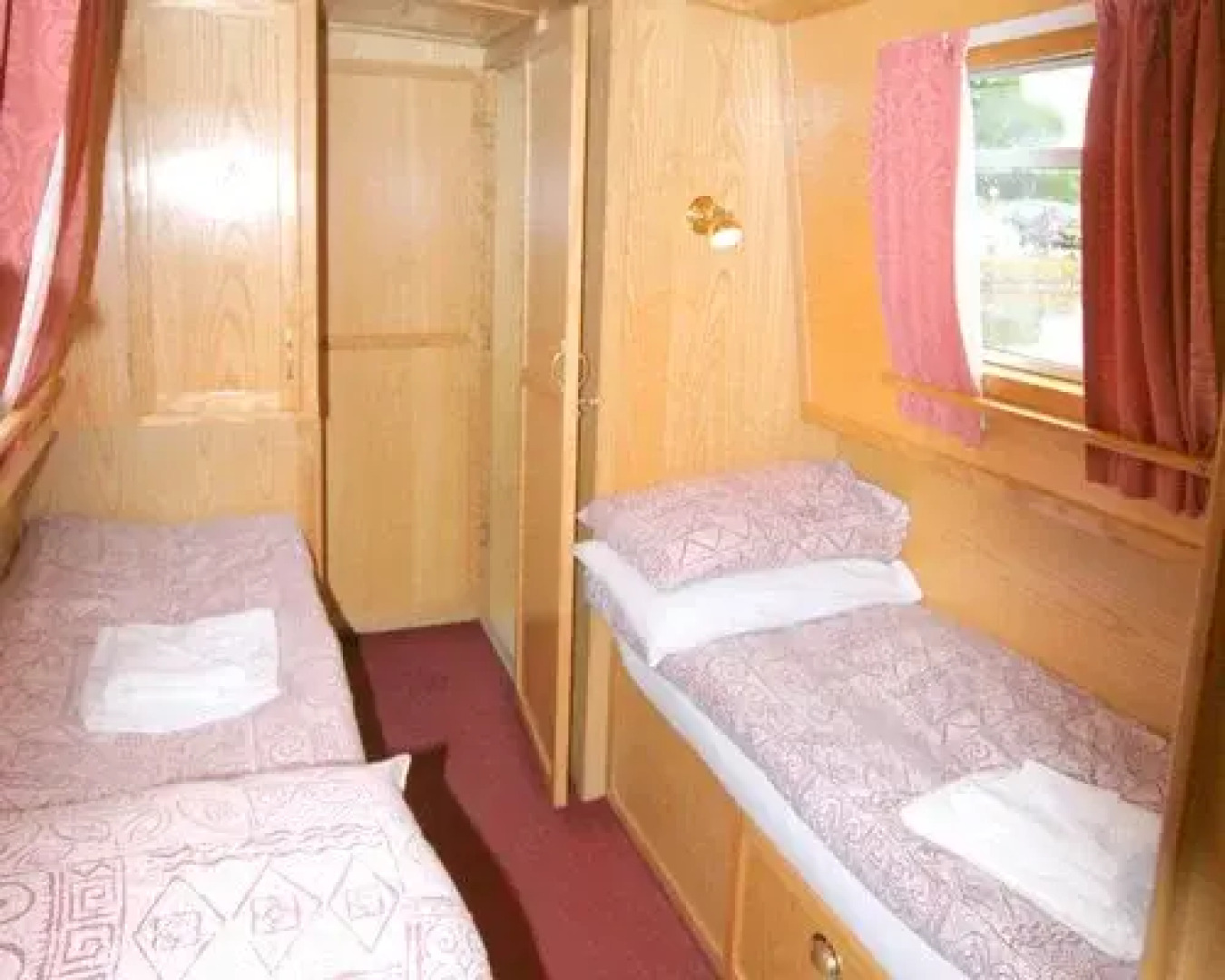 Canalboat Club At Blackwater Meadow