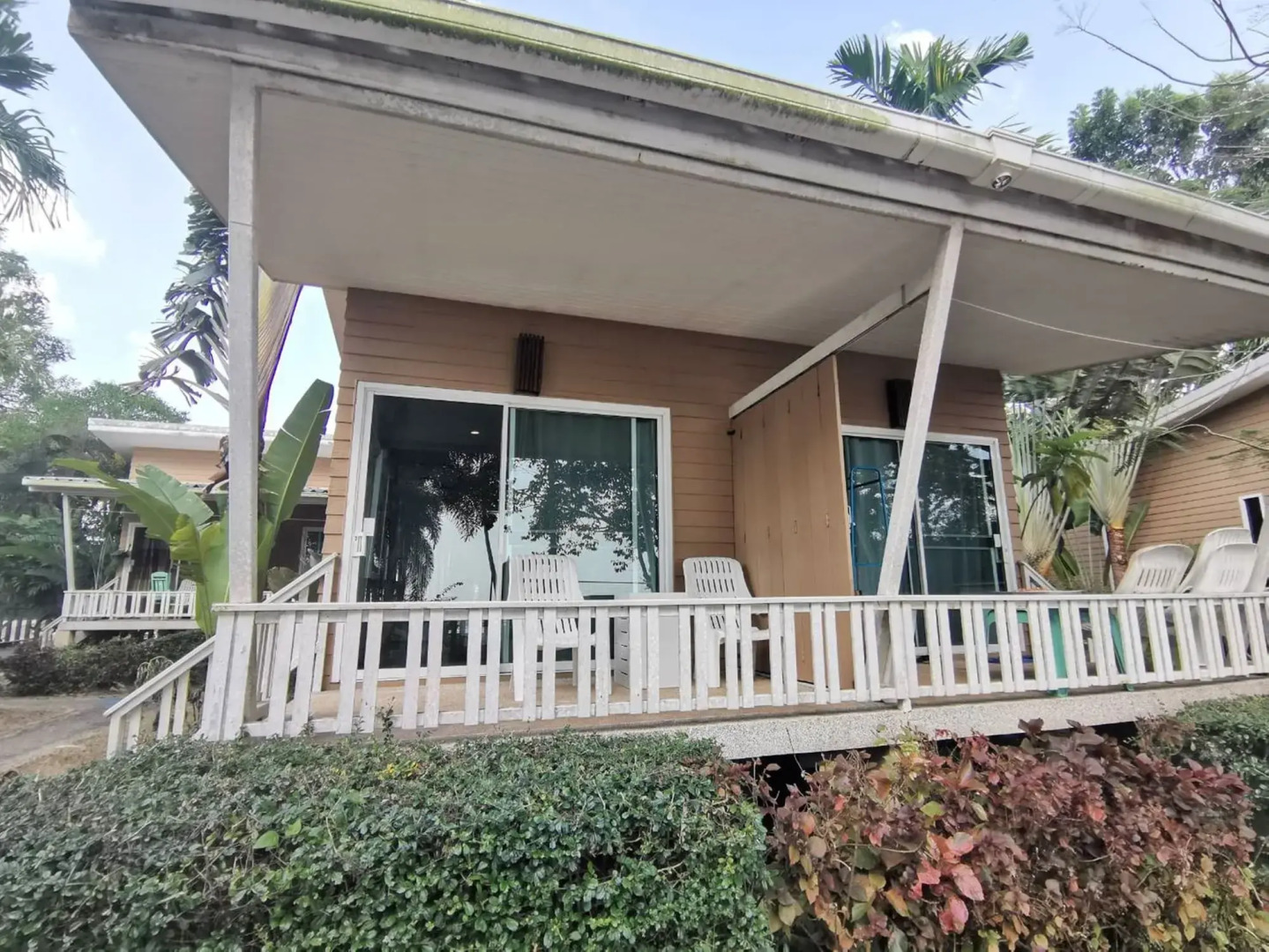 Villa Cha-Cha Krabi Beachfront Resort