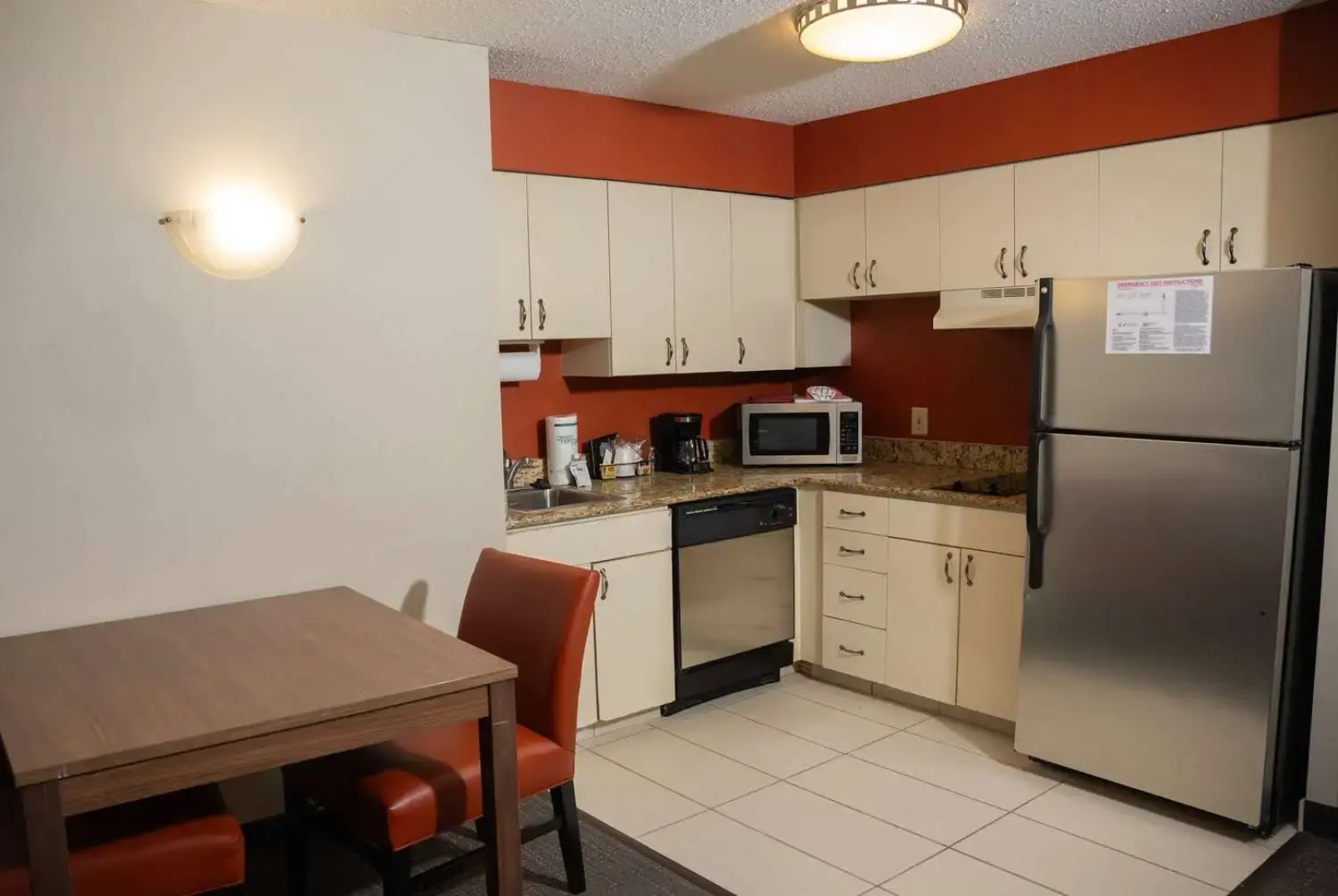 Hawthorn Suites BY Wyndham Erie