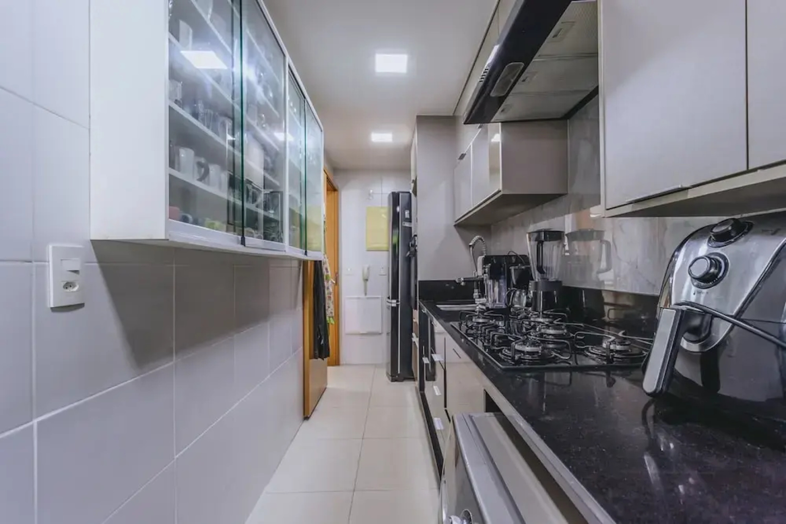 Apto com Piscina Wifi Ar-condicionado e Garagem