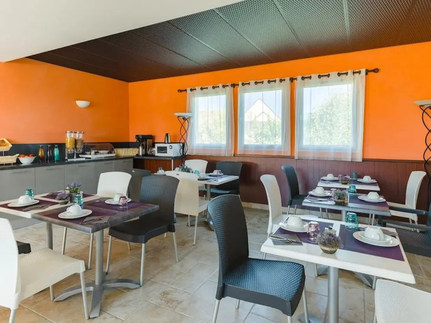 Well-maintained, Linked Holiday Home With Garden and Terrace