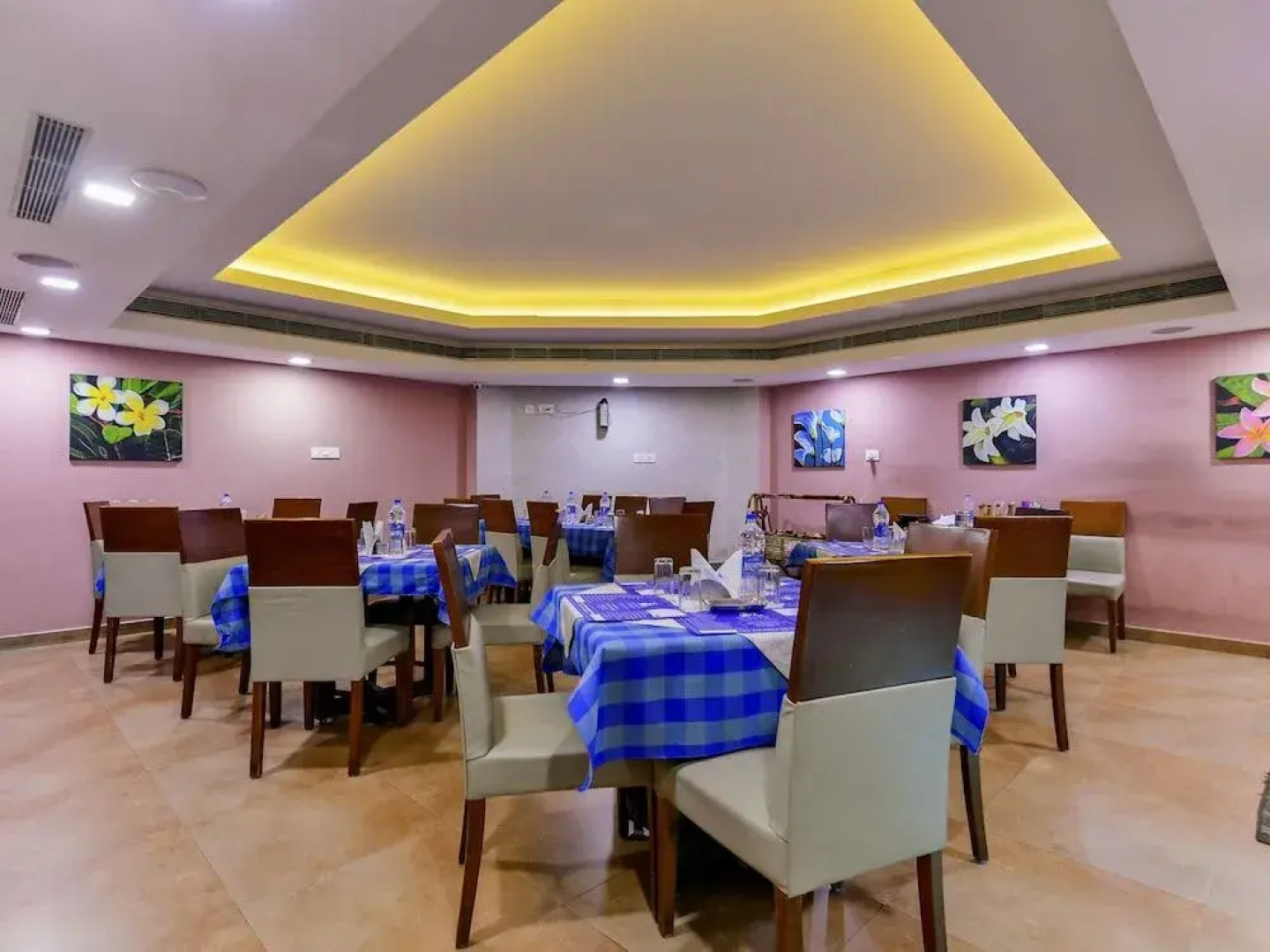 OYO 28129 Hotel Mjm International