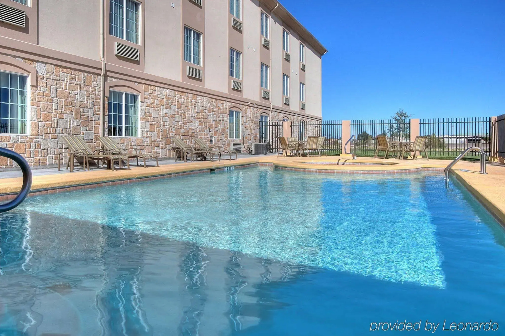 Spark by Hilton Pecos