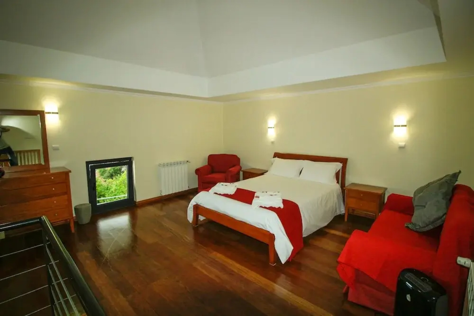 Cottage Ocean View by Analodges