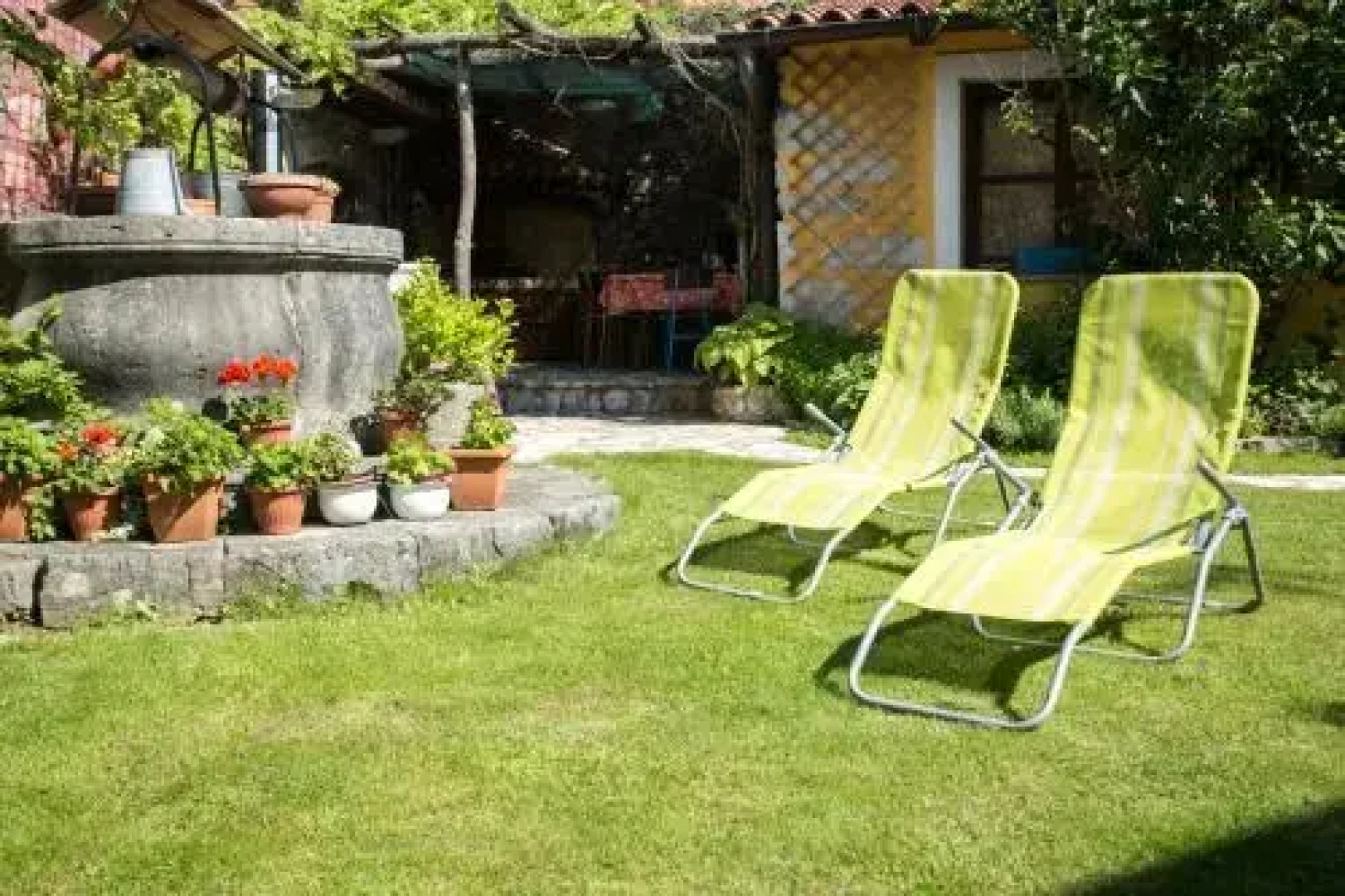 Rozina Vacation House