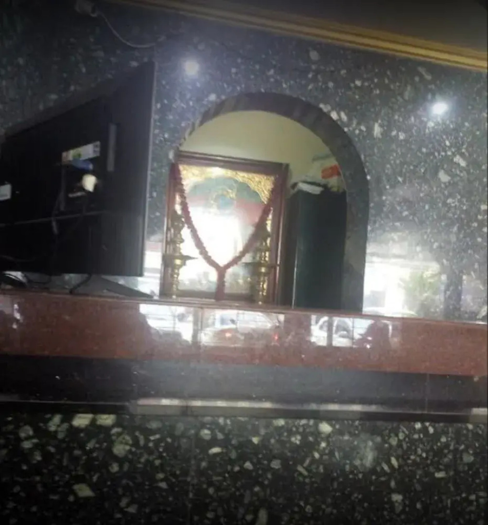 Krishna Tourist Home