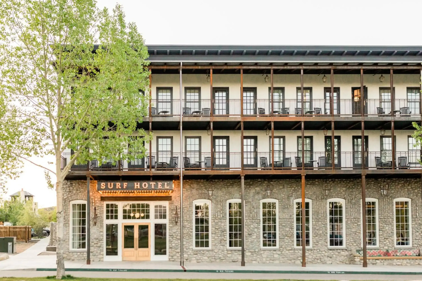 Surf Hotel & Chateau