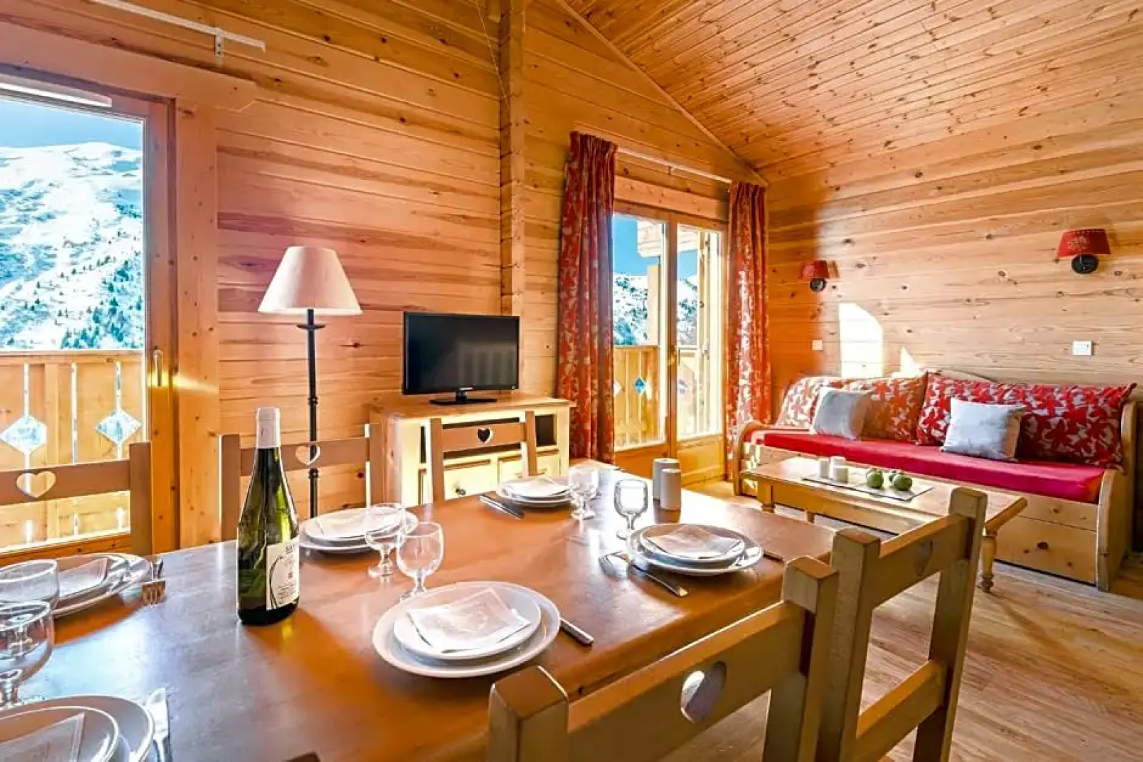 Skissim Select - Chalets Le Grand Panorama II 3* by Travelski