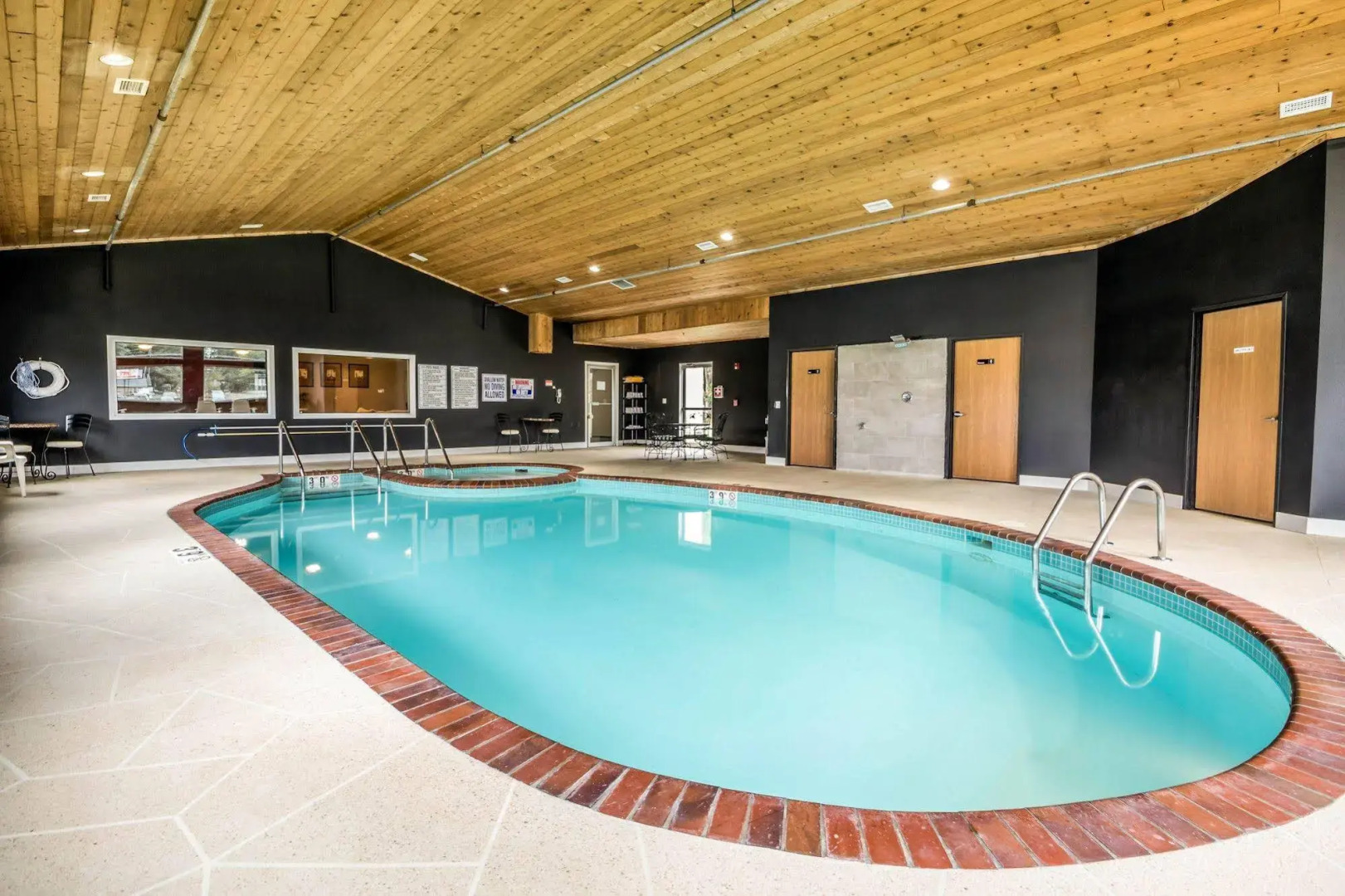 Quality Inn Redgranite