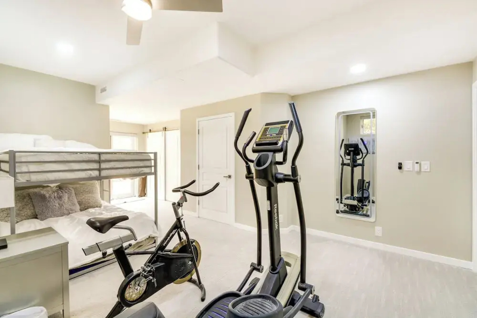 Prescott Gem: Hot Tub & Mtn Views, 7 Mi to Dtwn