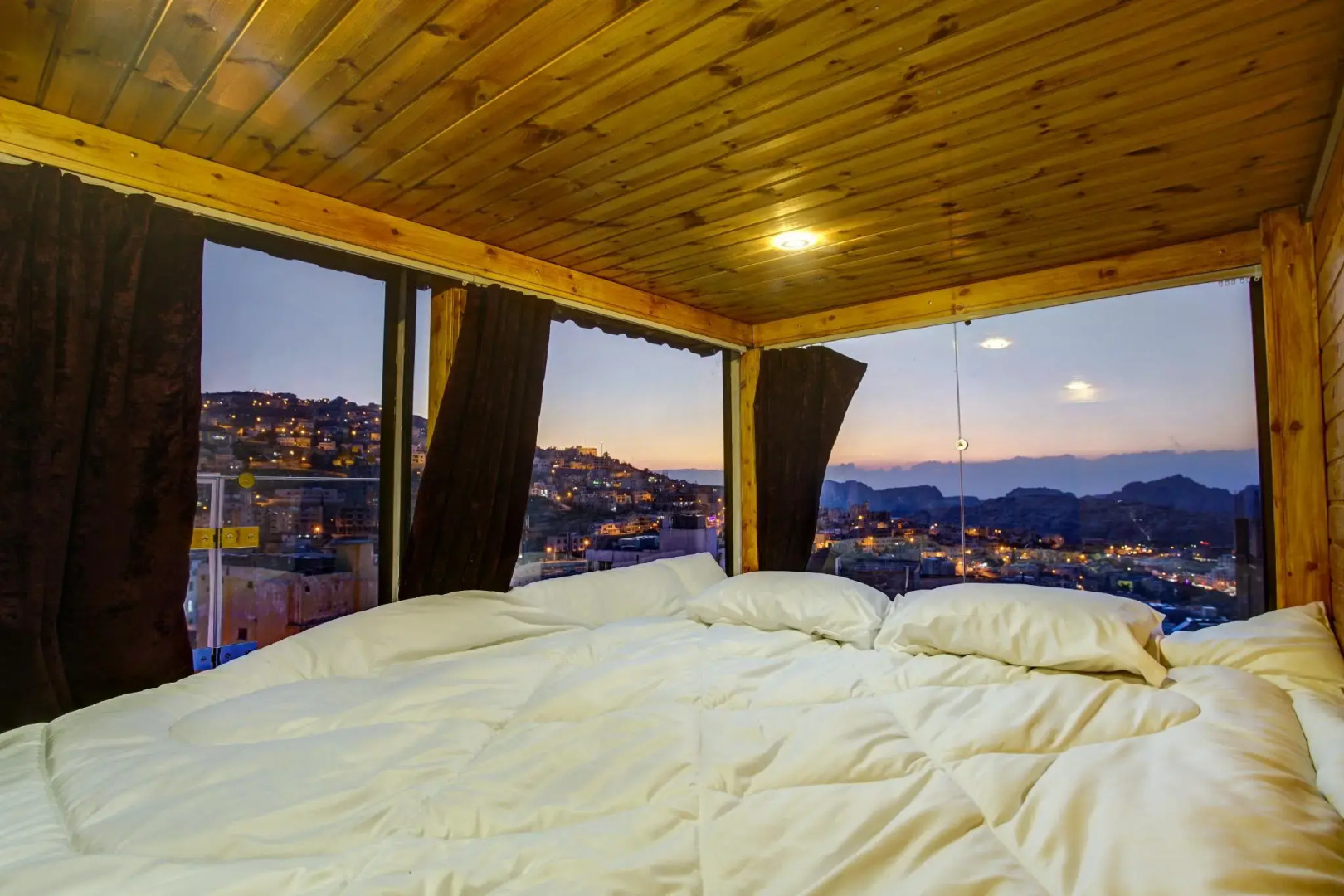 Petra Capsule Hostel