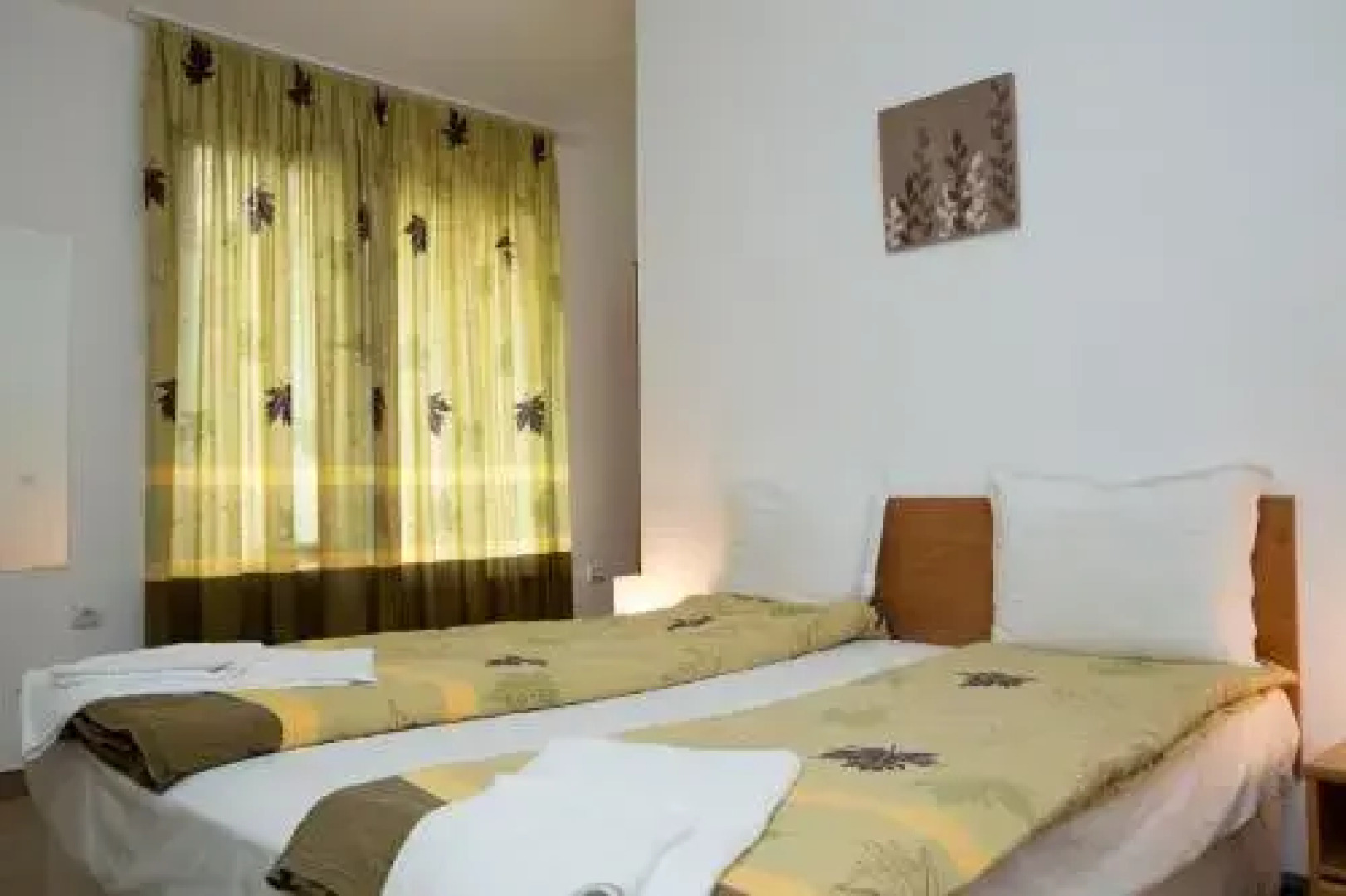 Three Mountains Apartment