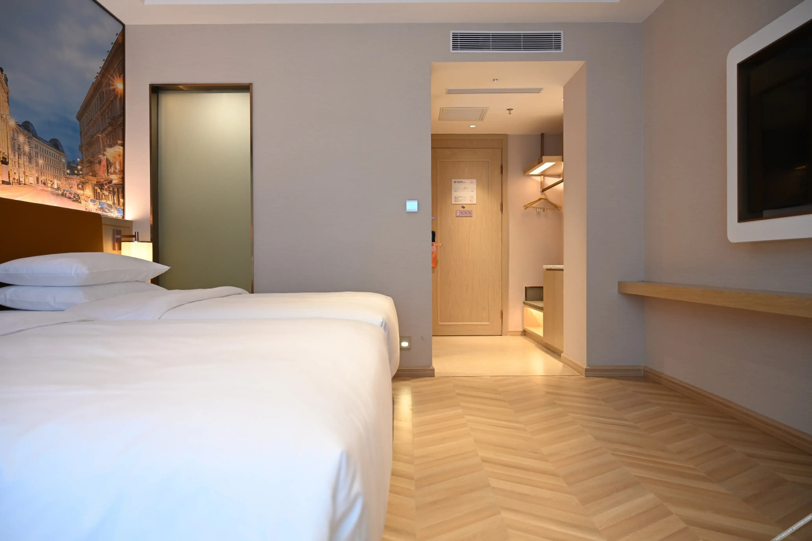 Vienna Hotel (Yecheng Zero Kilometer)