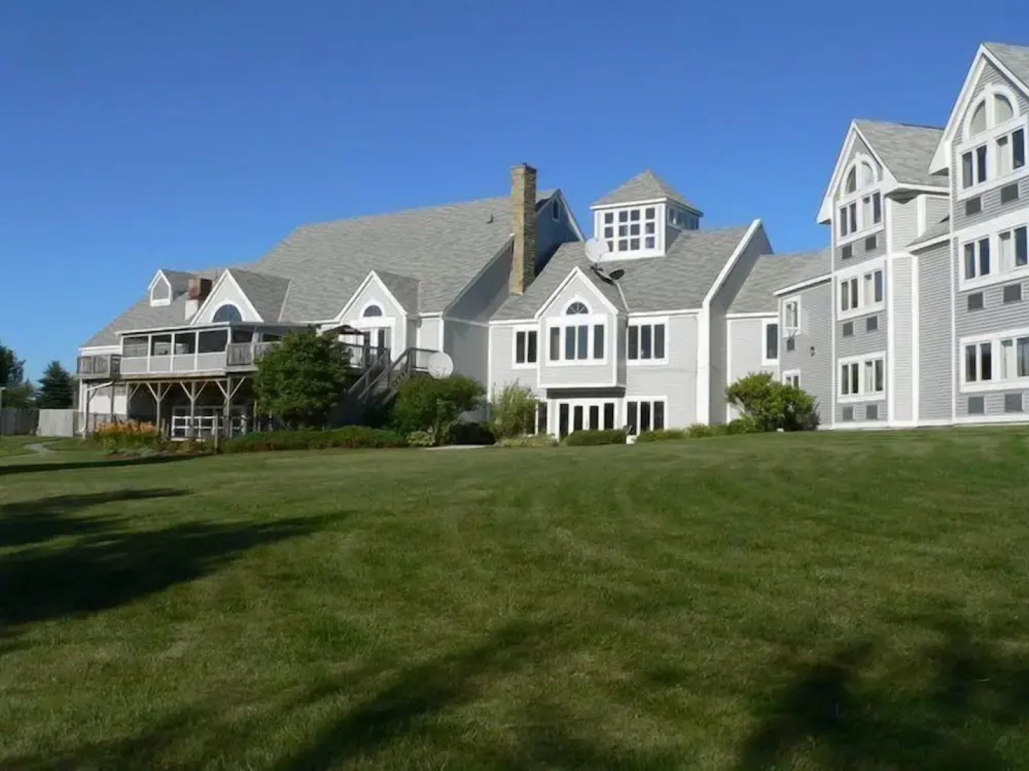 Riverside Resort & Conference Centre