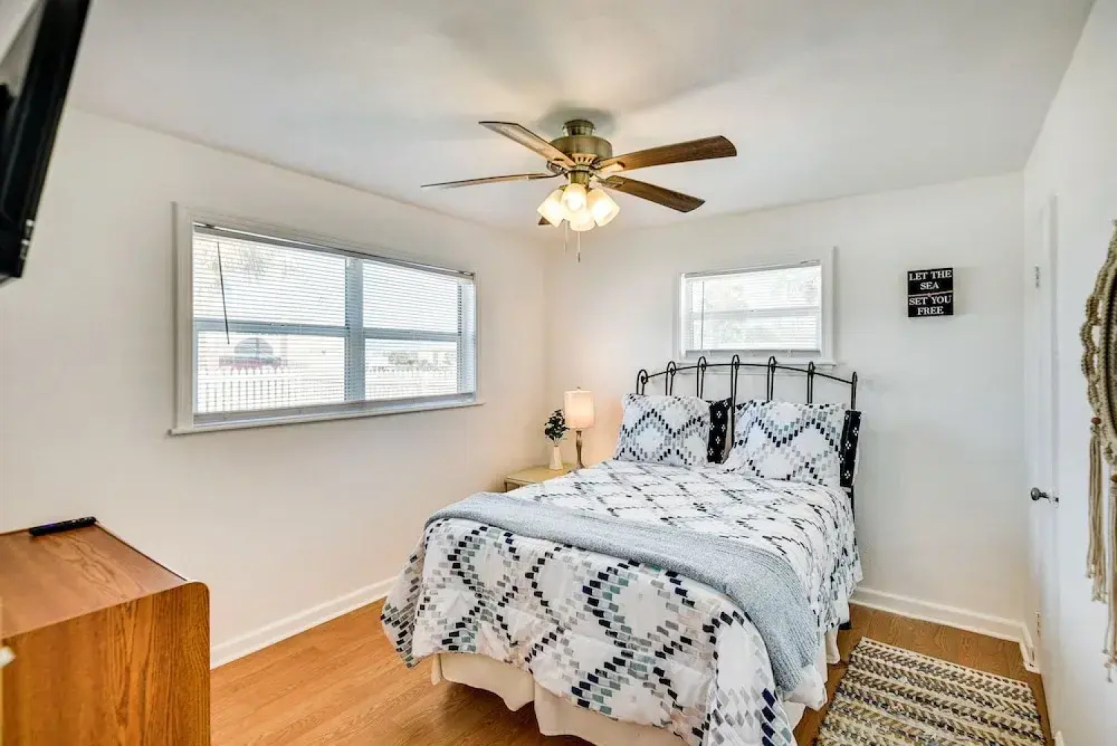 Ormond Beach Home: Walk to Community Beach!