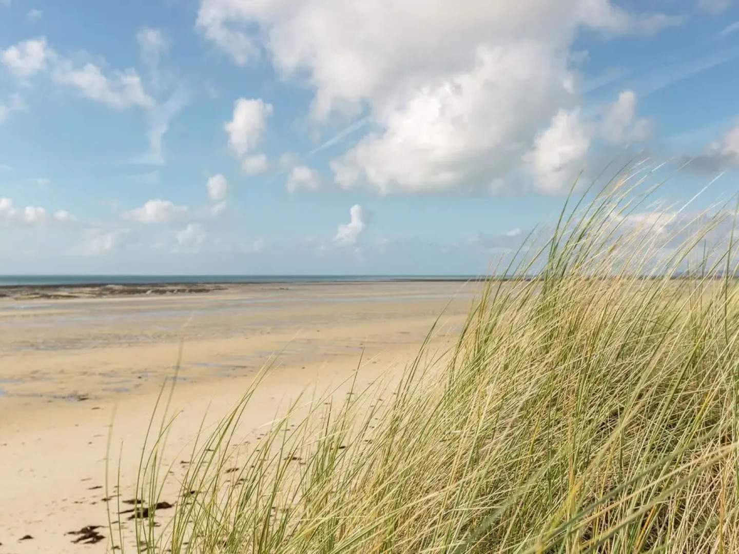 Cozy Holiday Home in Saint-Germain-sur-Ay with garden