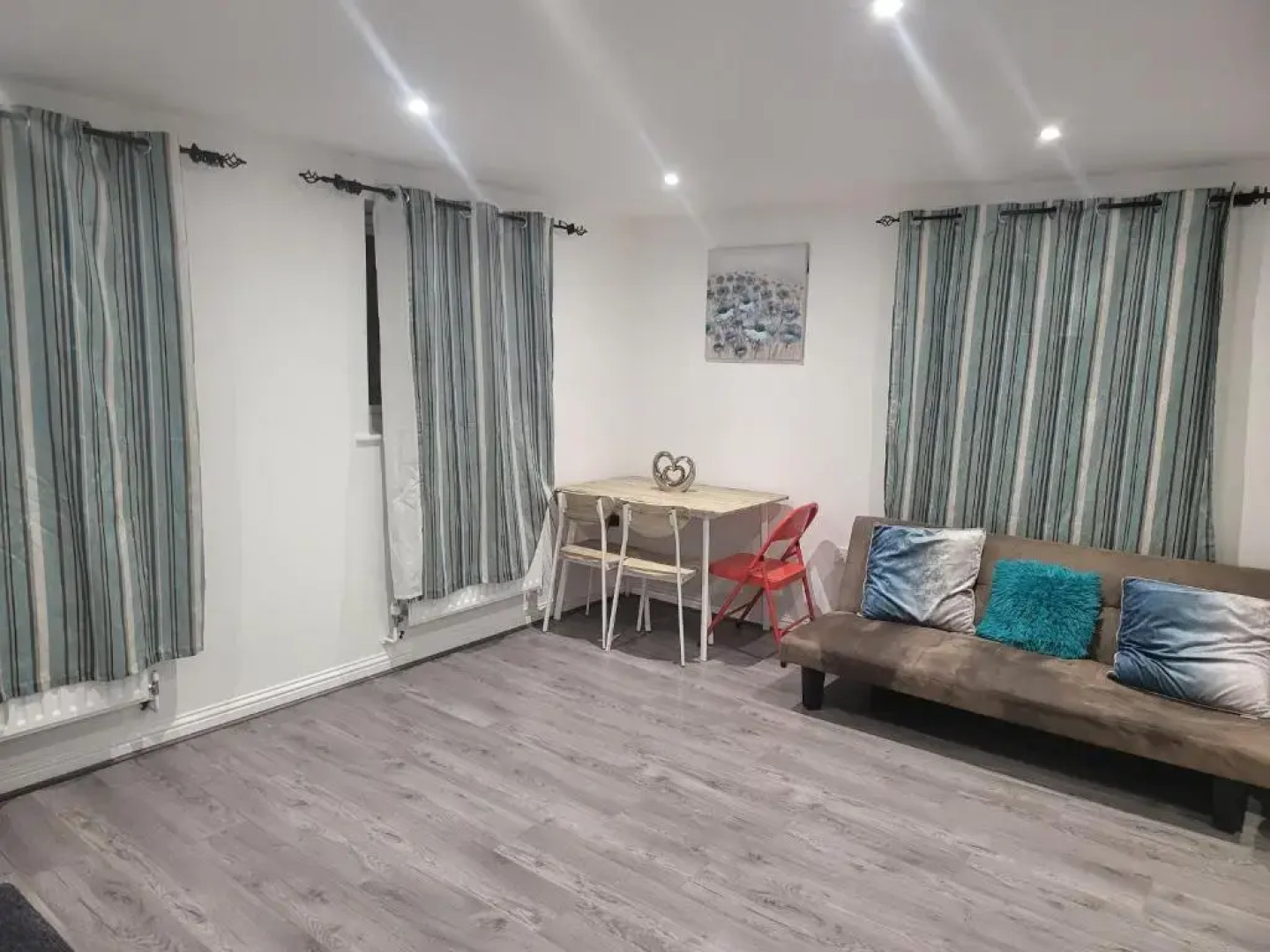 Vetrelax Basildon Crosse Apartment