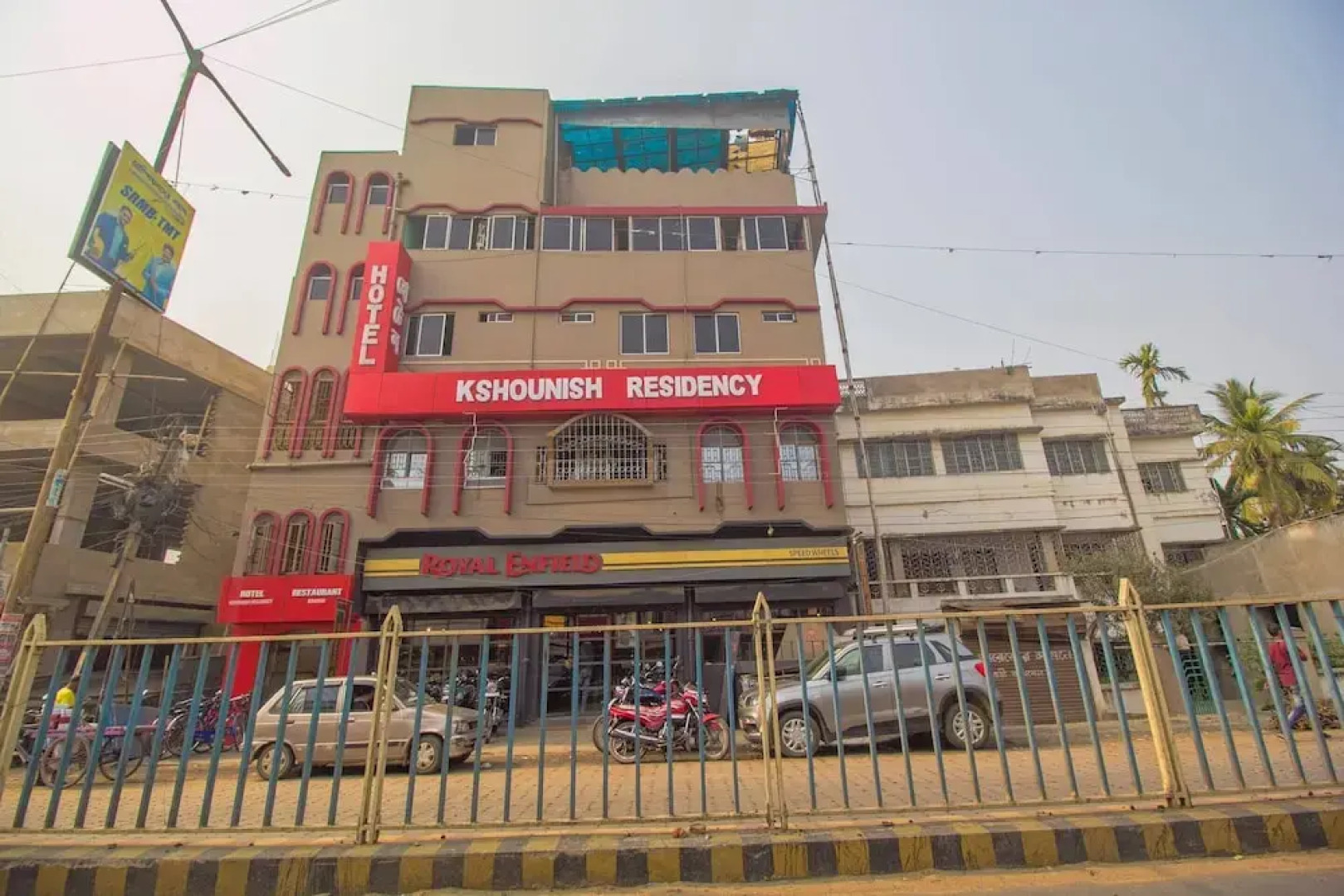 OYO 27701 Hotel Kshounish Residency