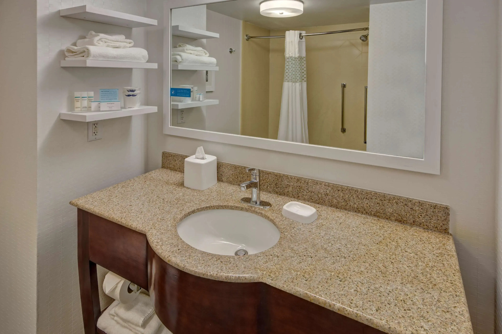 Hampton Inn by Hilton Dunn
