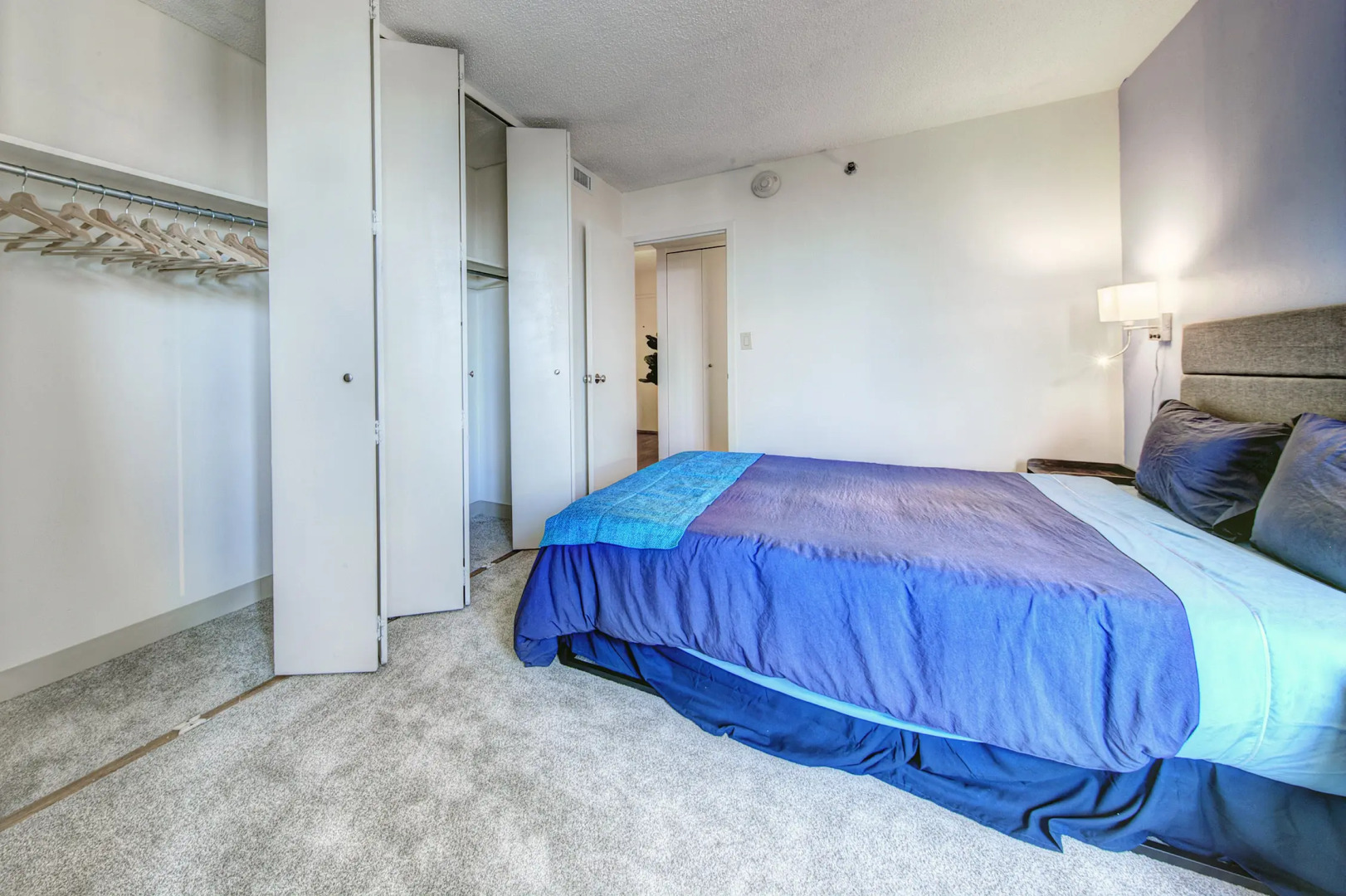 Awesome Apt in the Heart of Back Bay!