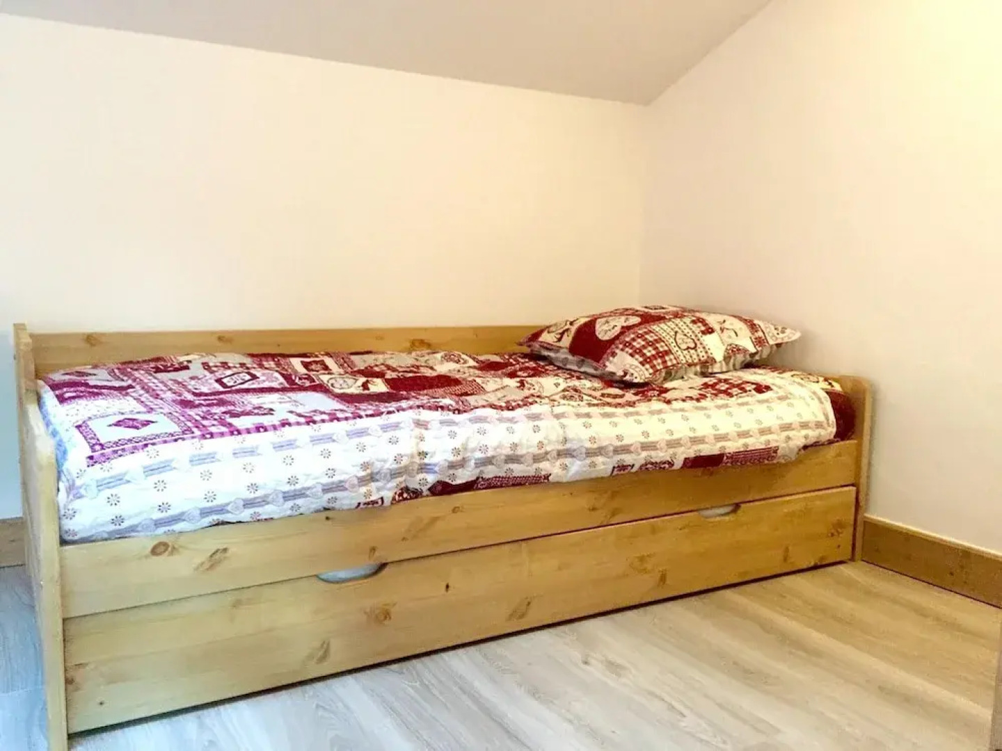 Apartment With 3 Bedrooms in La Lechere, With Wonderful Mountain View, Furnished Balcony and Wifi - 10 km From the Slopes