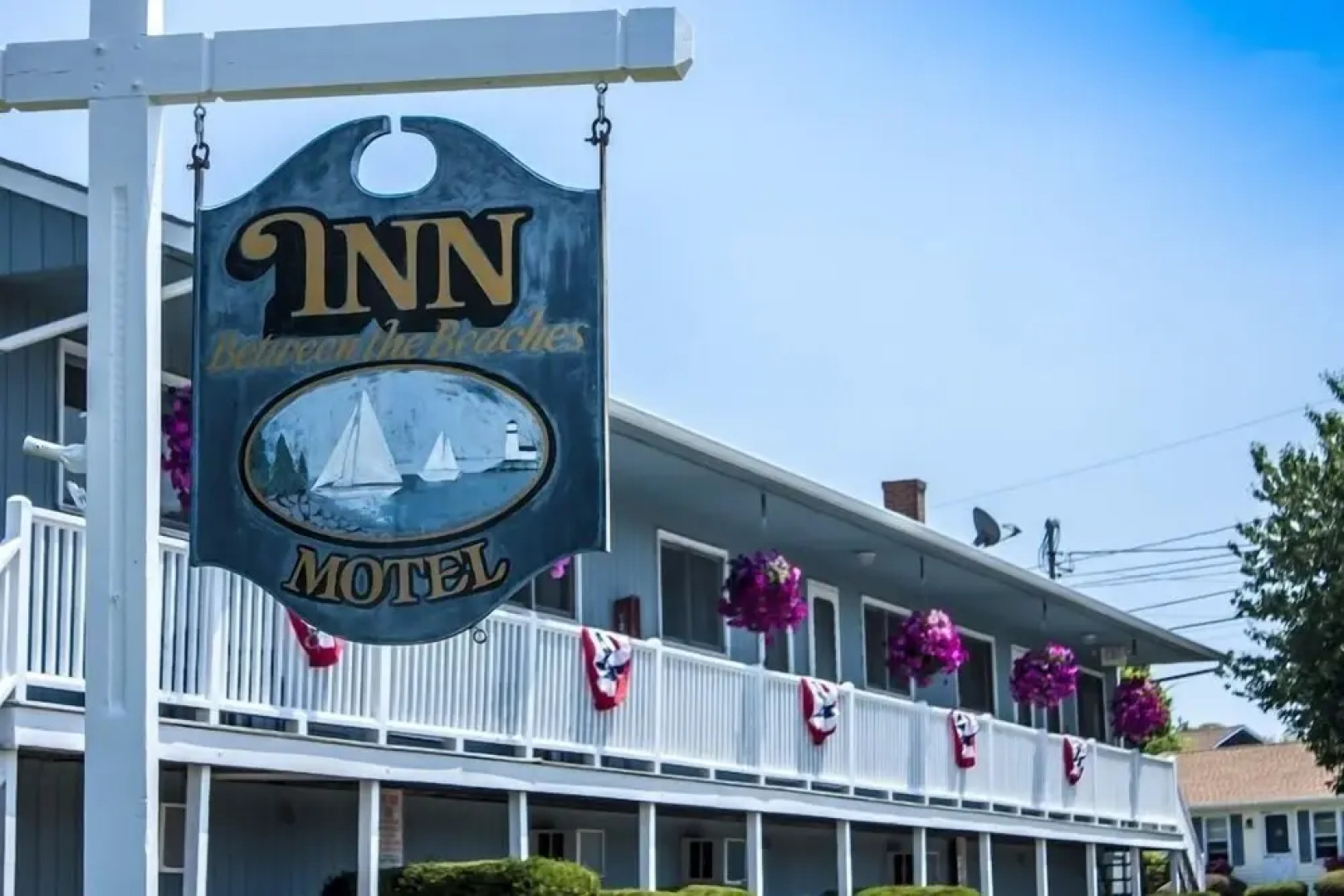 The Inn Between the Beaches