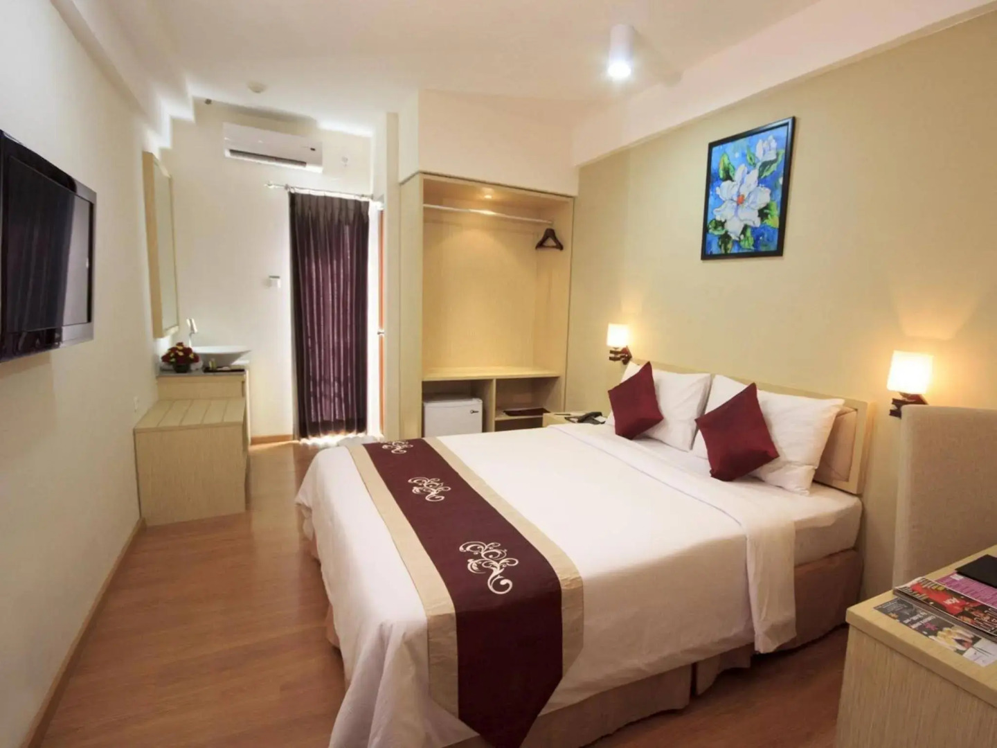 Gunawangsa Manyar Hotel Surabaya