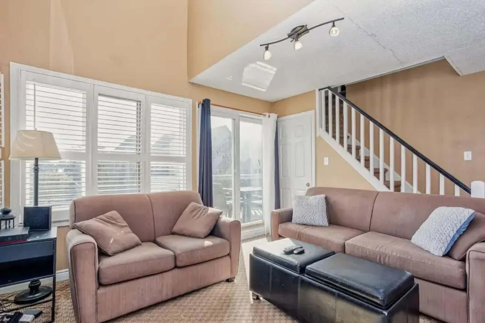 Mountainside 2 bed 2 bath with laundry 79249