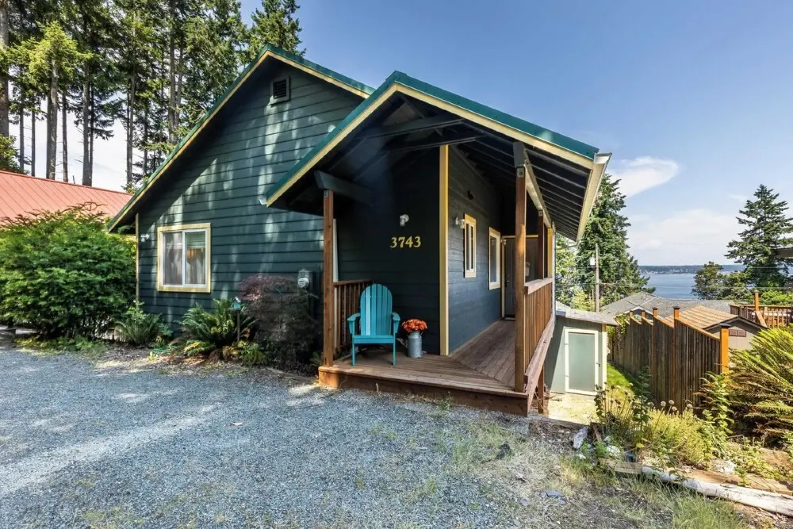 Seaside Getaway by Avantstay Deck w/ Views
