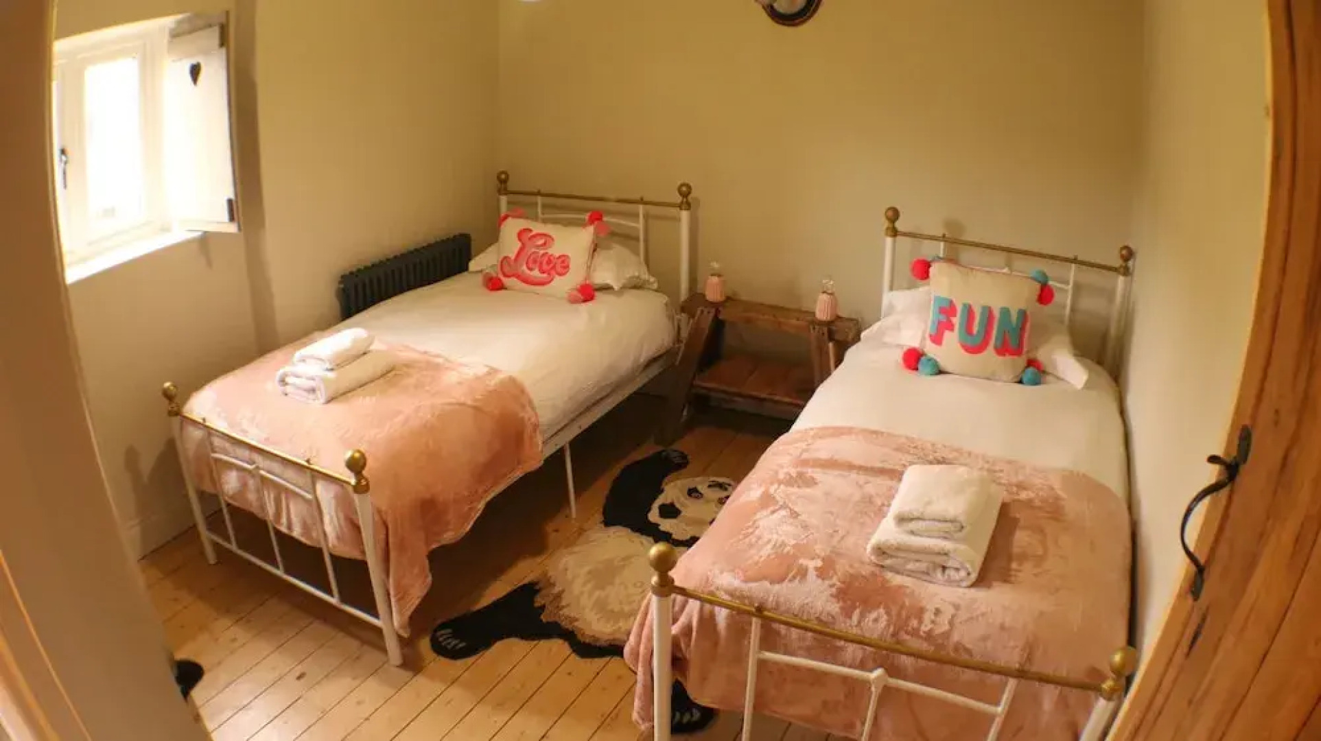 The Old Forge, a Cotswold Cottage in Winchcombe