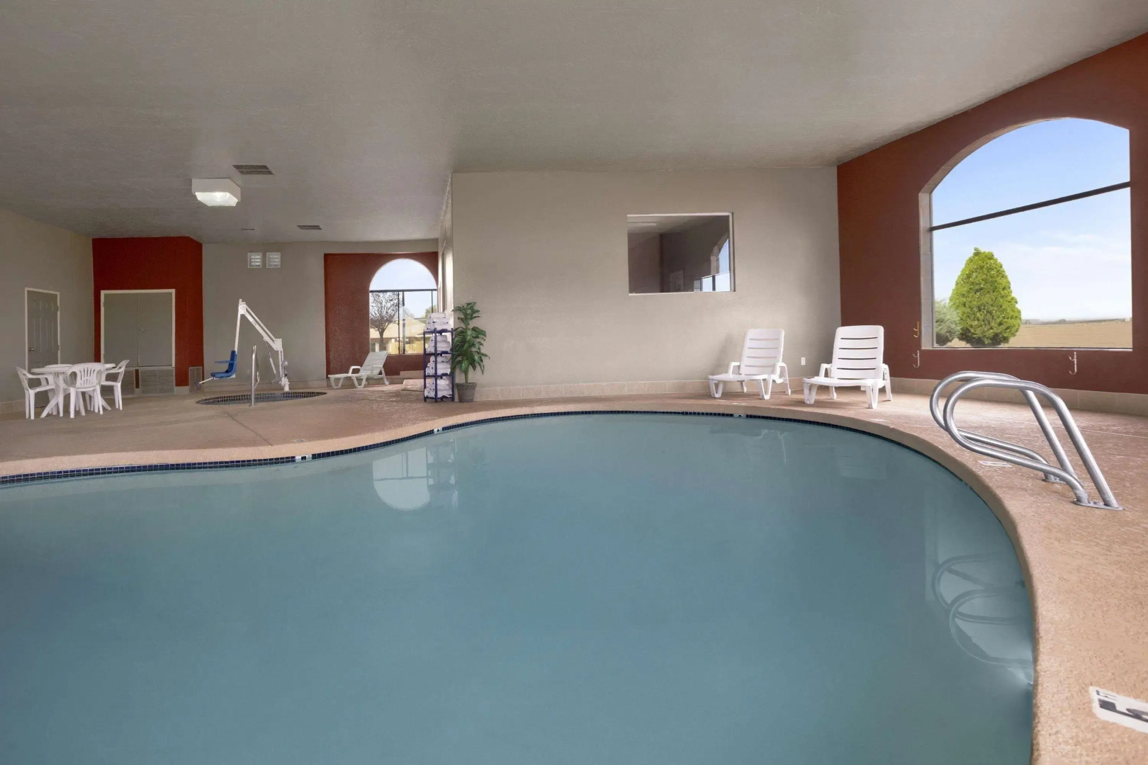 Howard Johnson by Wyndham Holbrook