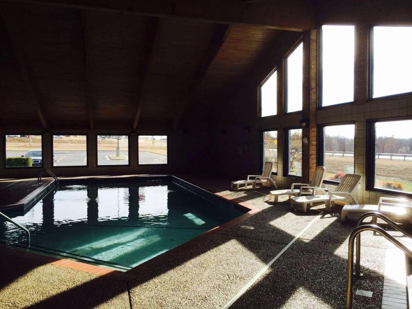 Regency Inn And Suites