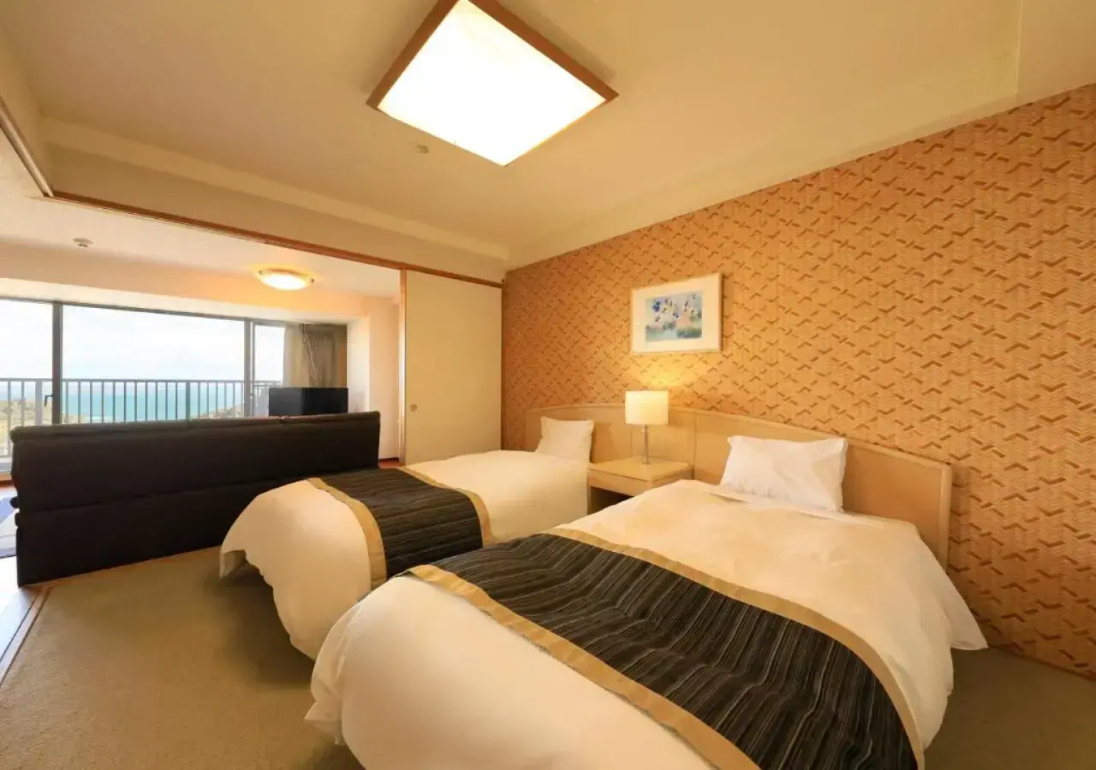Katsuura Hilltop Hotel & Residence