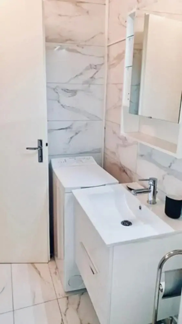 West City - T2 Cabine